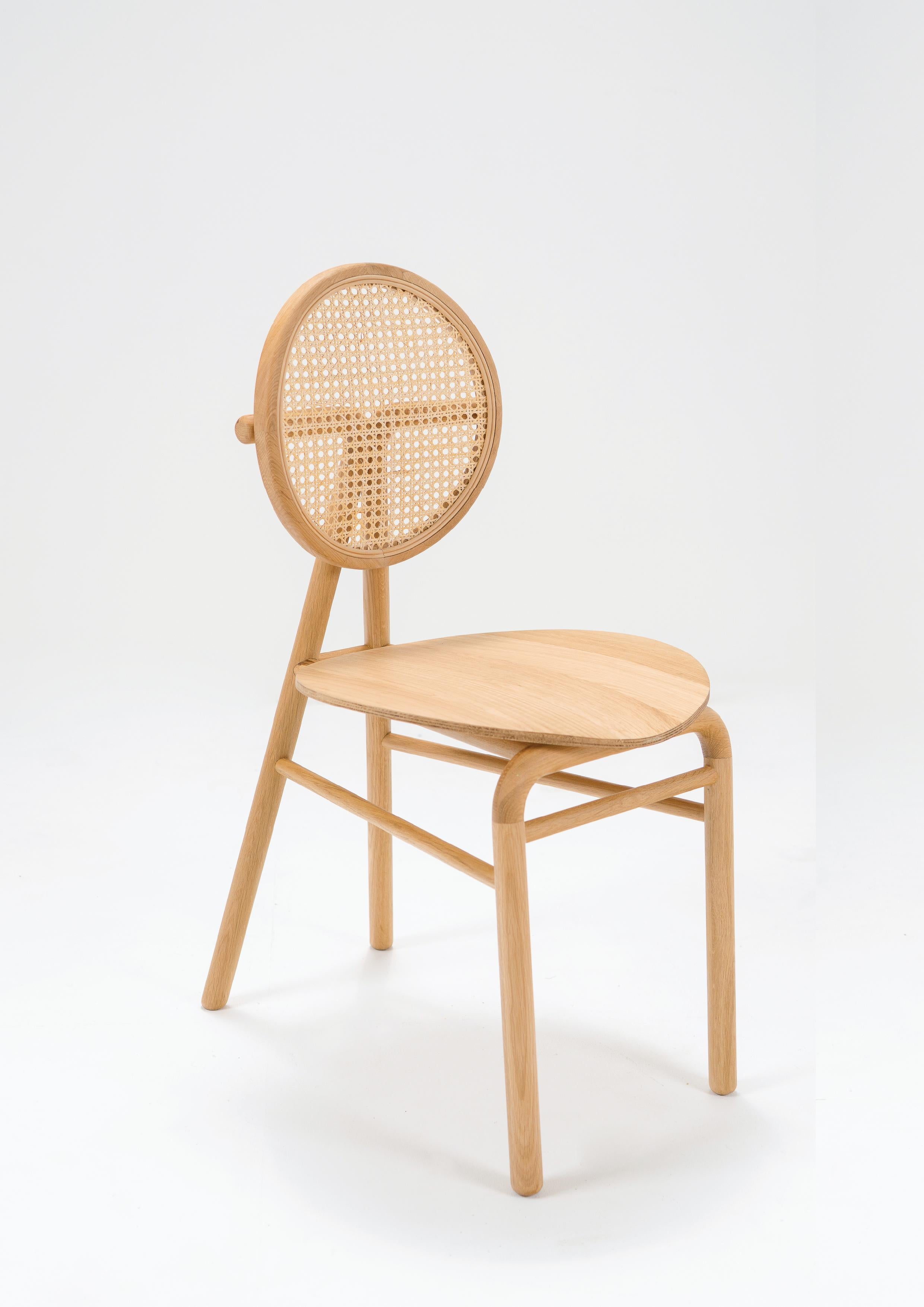 Set aus vier Contemporary OAK Esszimmerstühlen mit Rohrrückenlehnen - Modell Dumick (21. Jahrhundert und zeitgenössisch) im Angebot