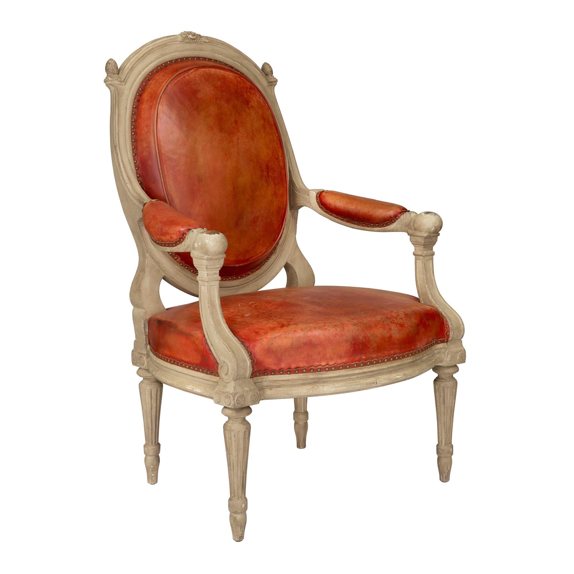 Set aus vier kontinentalen Sesseln im Louis-XVI-Stil des 19. Jahrhunderts (Louis XVI.) im Angebot