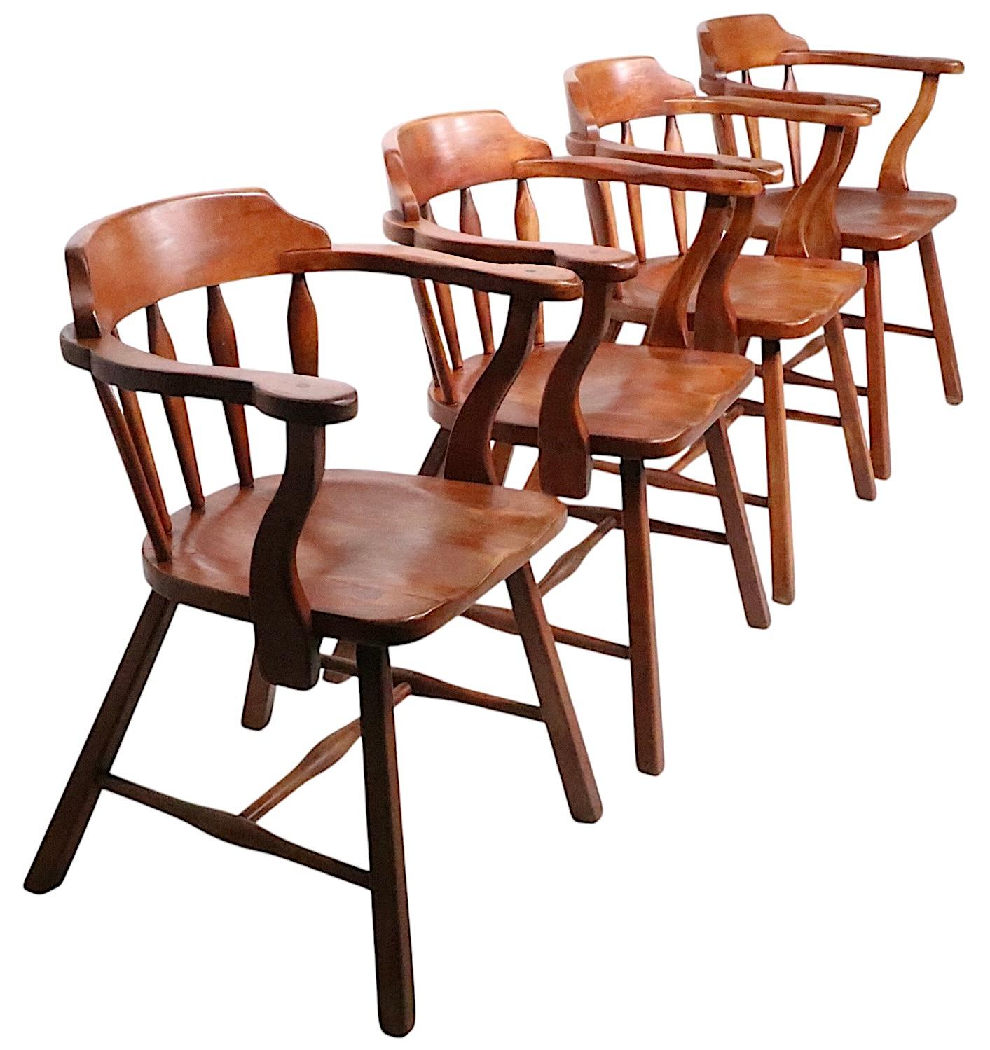 Set di quattro sedie da capitano Cushman Colonial Creation modello 5141A in vendita 12