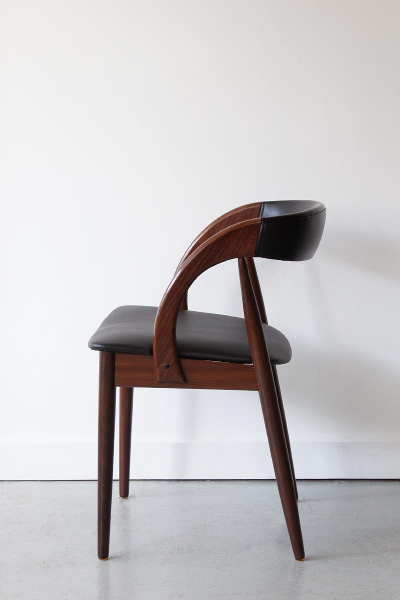 20th Century Set of Four Danish Dining Chairs by Orle Møbelfabrik For Sale