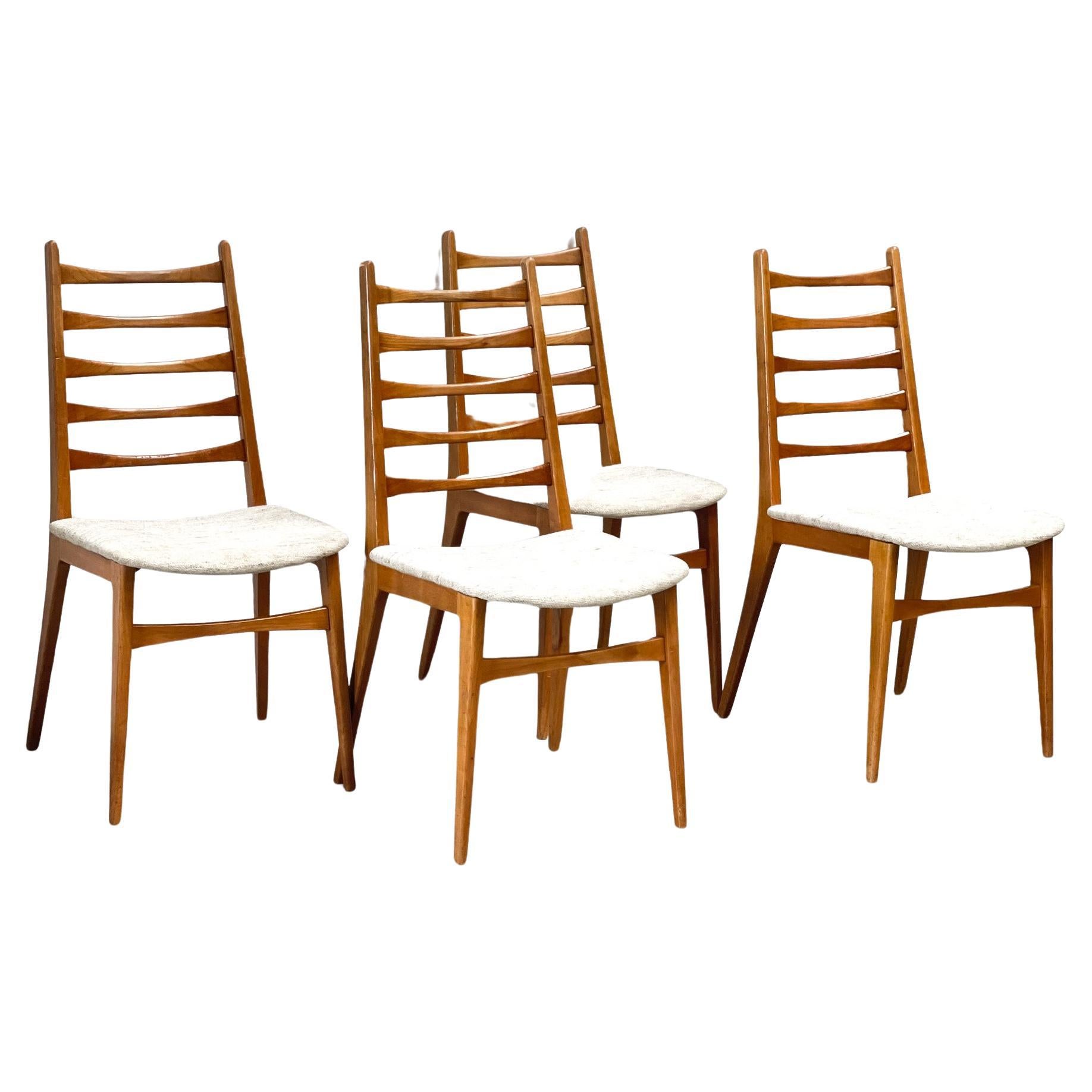 ensemble de quatre chaises de salle à manger danoises en vente