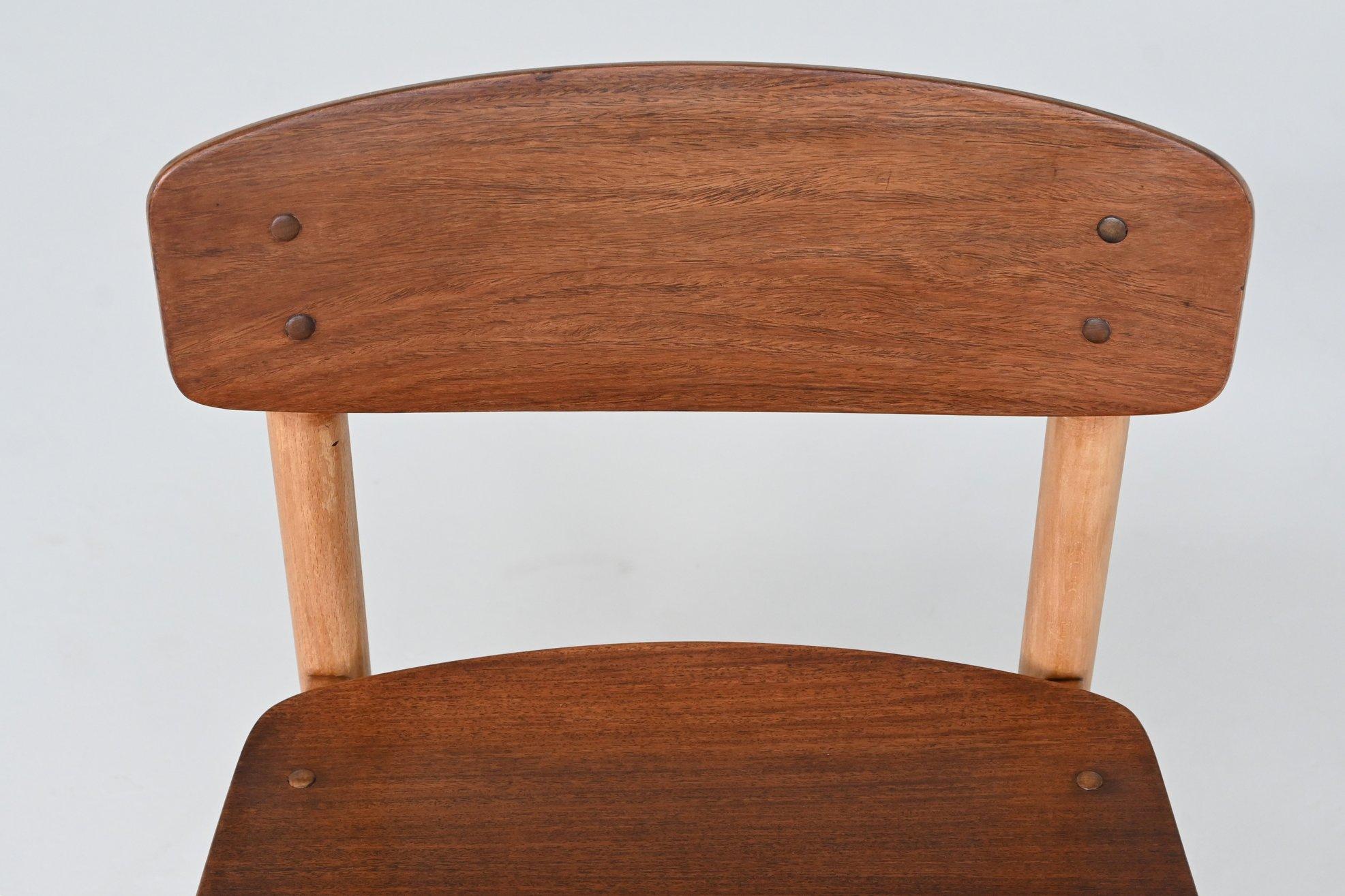 Set of four Danish dining chairs Kvetny and Sonners Stolefabrik Denmark 1960 For Sale 8