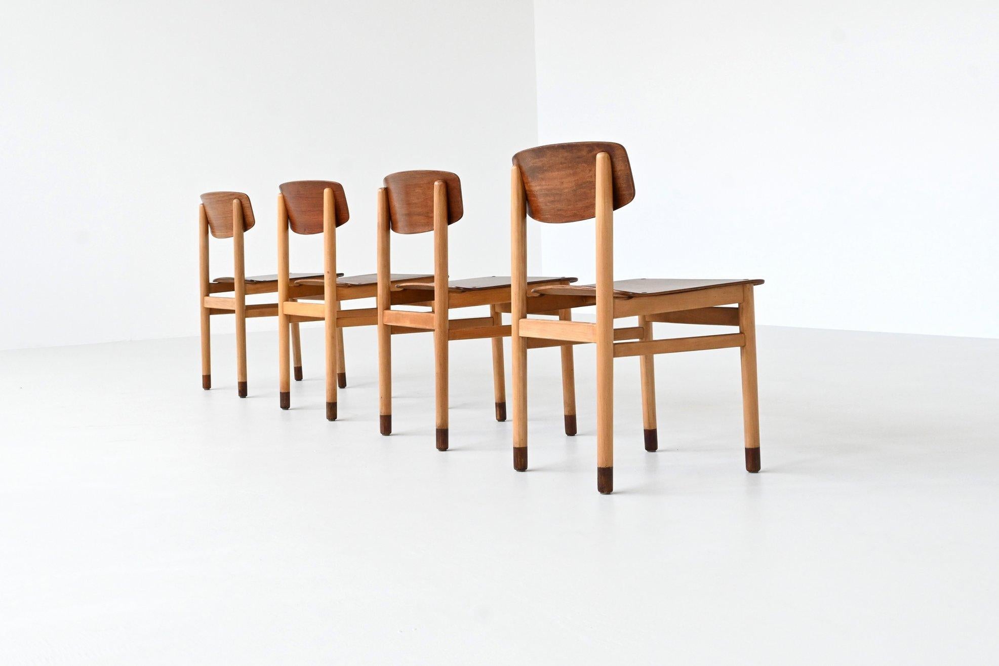 Set of four Danish dining chairs Kvetny and Sonners Stolefabrik Denmark 1960 In Good Condition For Sale In Etten-Leur, NL