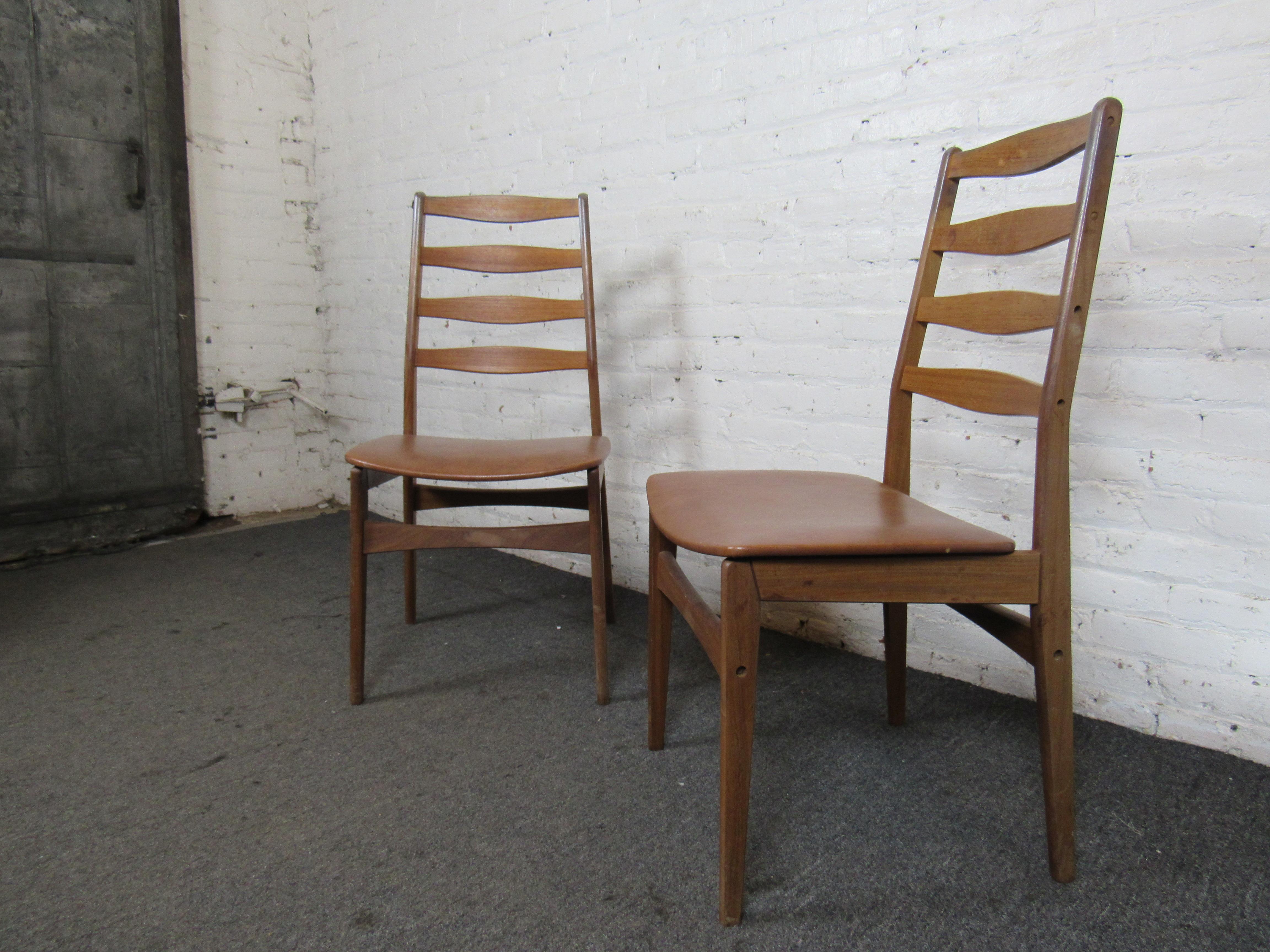 Ensemble de quatre chaises de salle à manger danoises Bon état - En vente à Brooklyn, NY