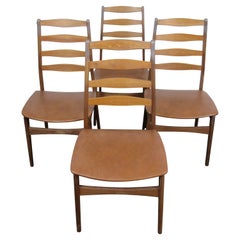 Ensemble de quatre chaises de salle à manger danoises