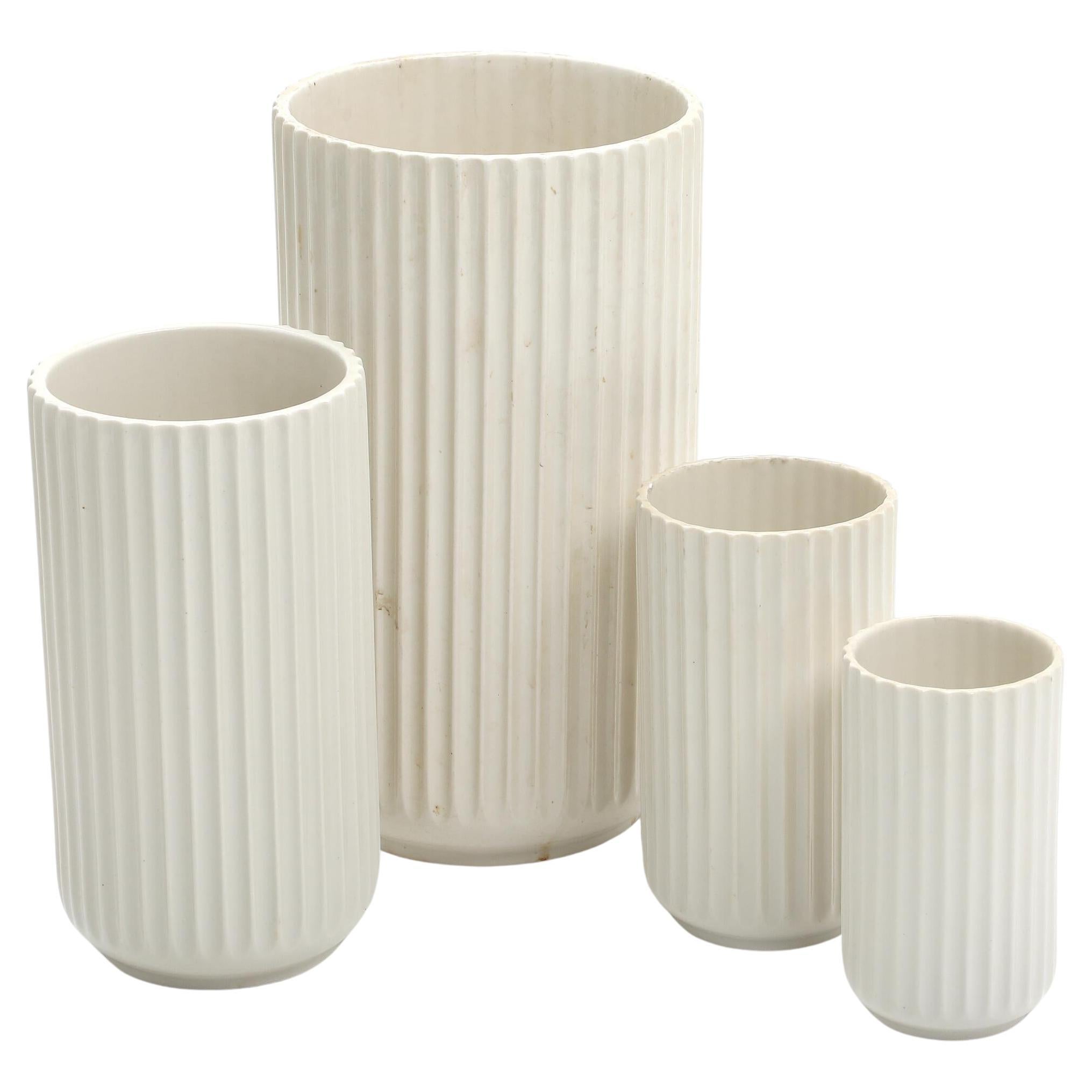 Set di quattro vasi cilindrici in ceramica danese della metà del secolo scorso di Lyngby Porcelain, anni '40 in vendita