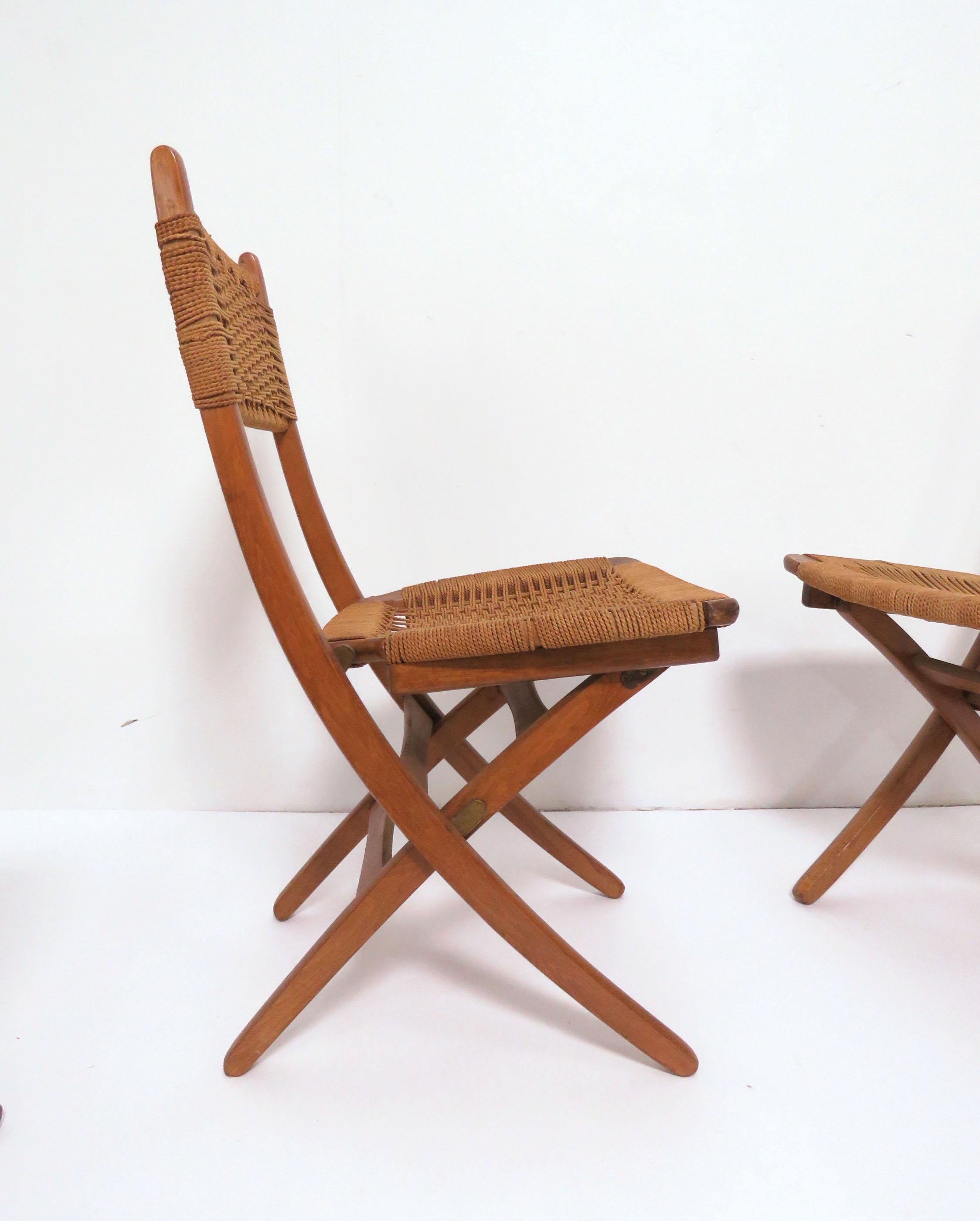 Macedonian Set of Four Danish Modern Folding Teak and Rope Dining Side Chairs, circa 1960s