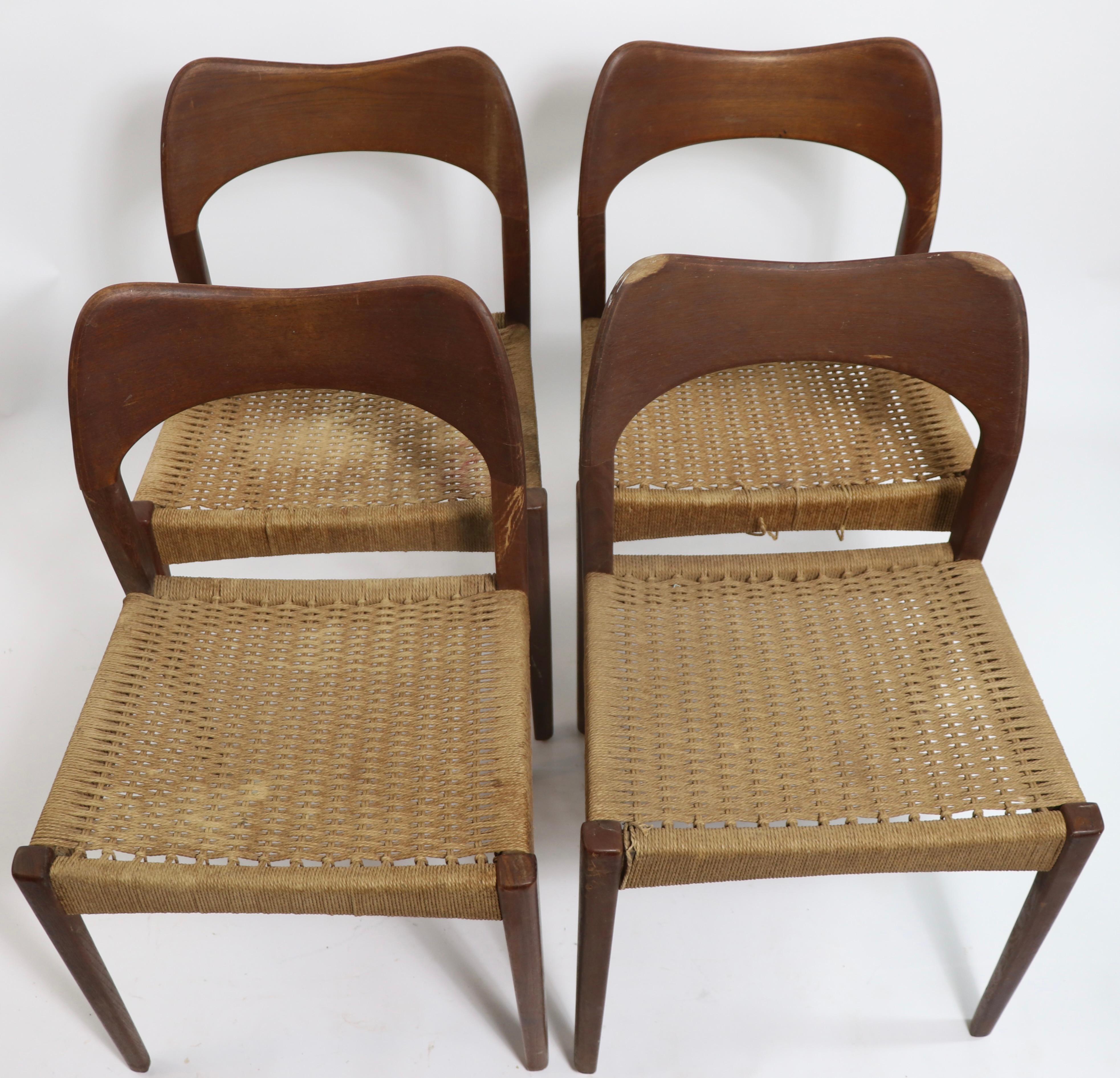 Set of Four Danish Modern Hovmand Olsen for Mogens Kold Dining Chairs as is For Sale 5