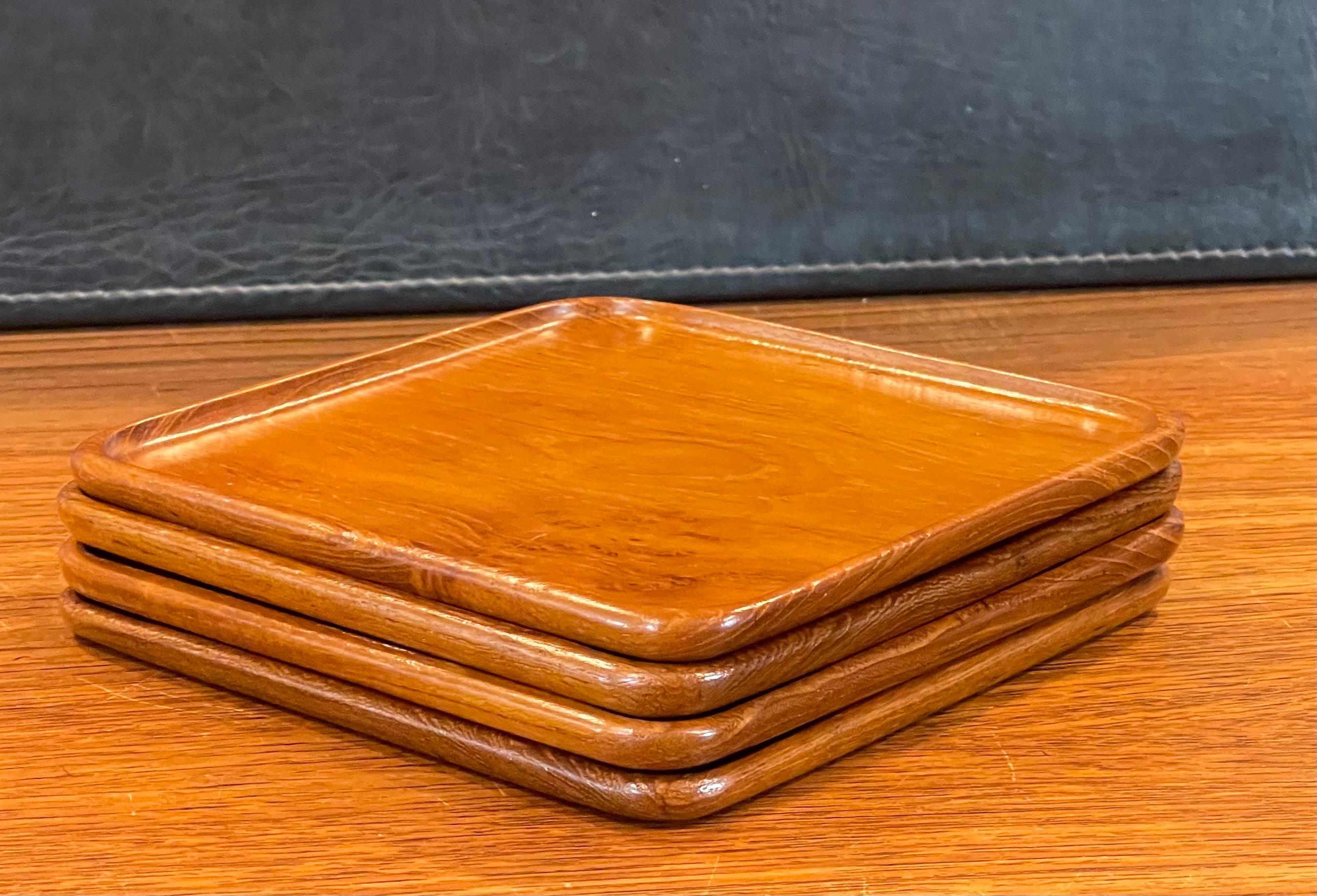Set of Four Danish Modern Snack Trays by Upsala Slojd In Good Condition For Sale In San Diego, CA