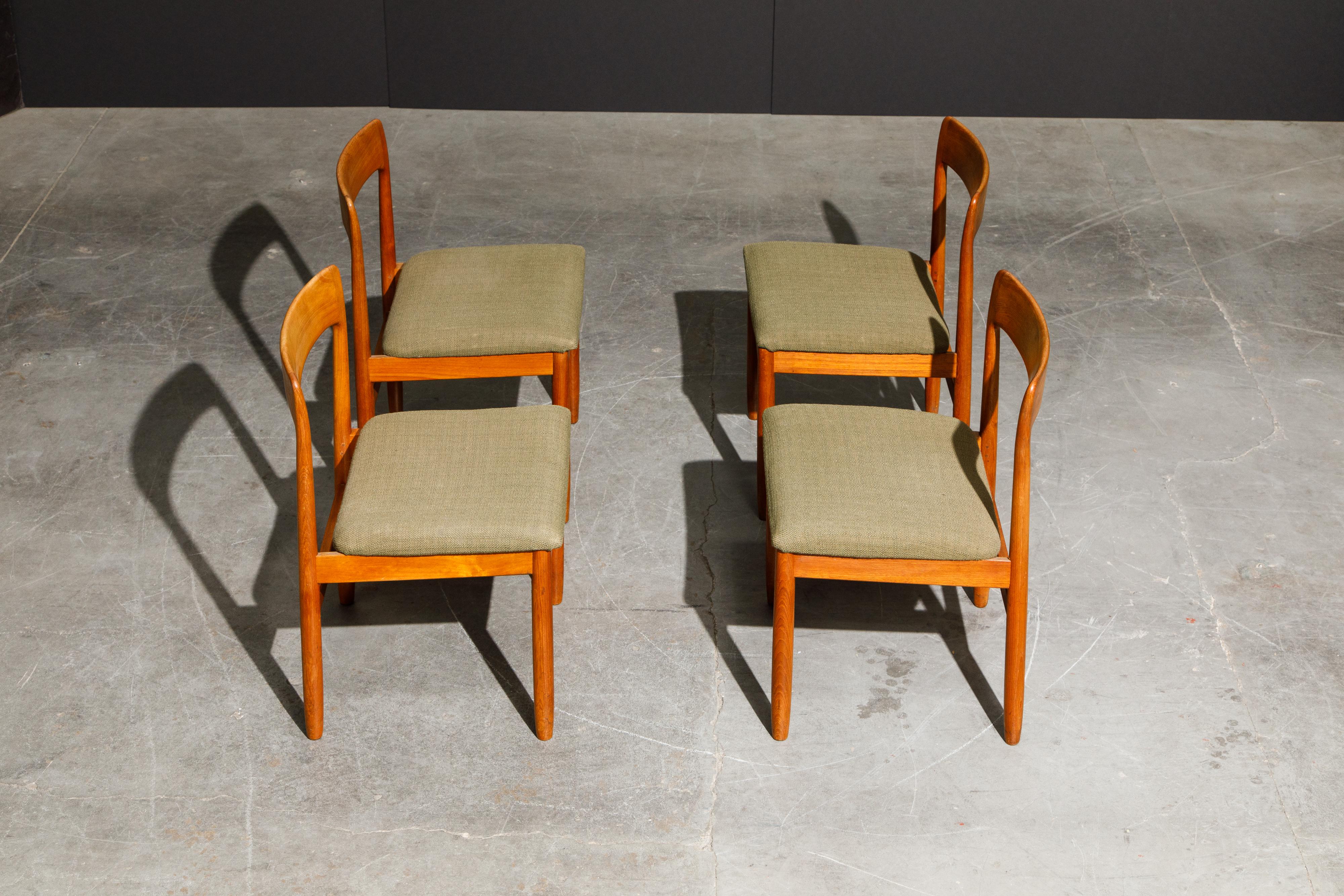 Set of Four Danish Modern Teak Dining Side Chairs in the Style of Niels Møller  2