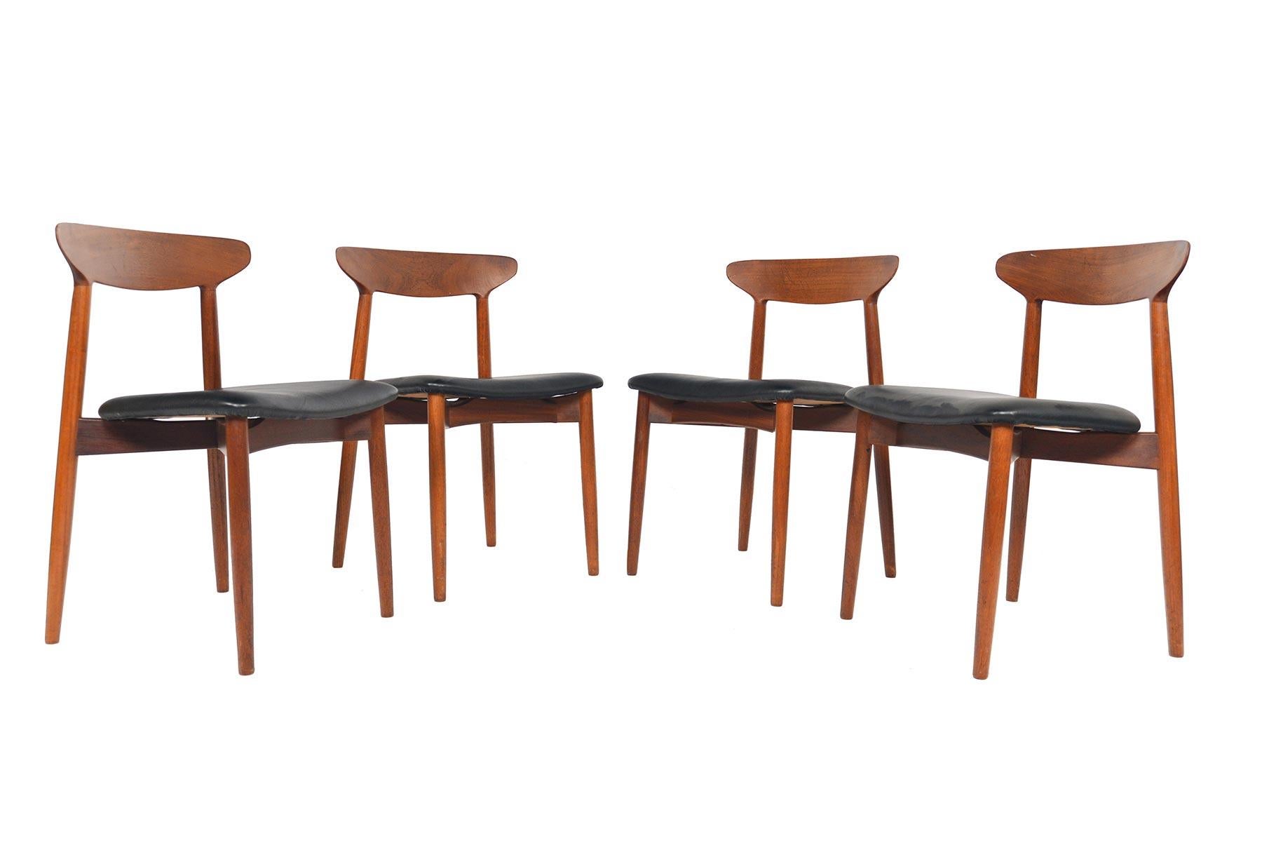 Set of Four Danish Modern Teak Midcentury Dining Chairs In Fair Condition In Berkeley, CA