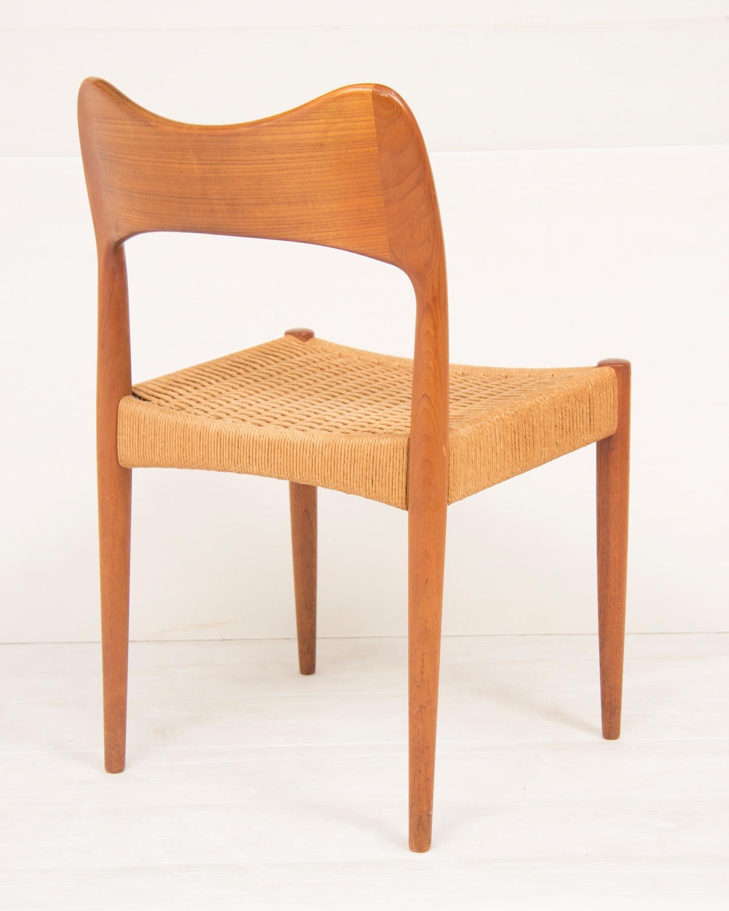 Set of Four Danish Teak Chairs by Arne Hovmand Olsen for Mogens Kold In Excellent Condition In Surbiton, GB