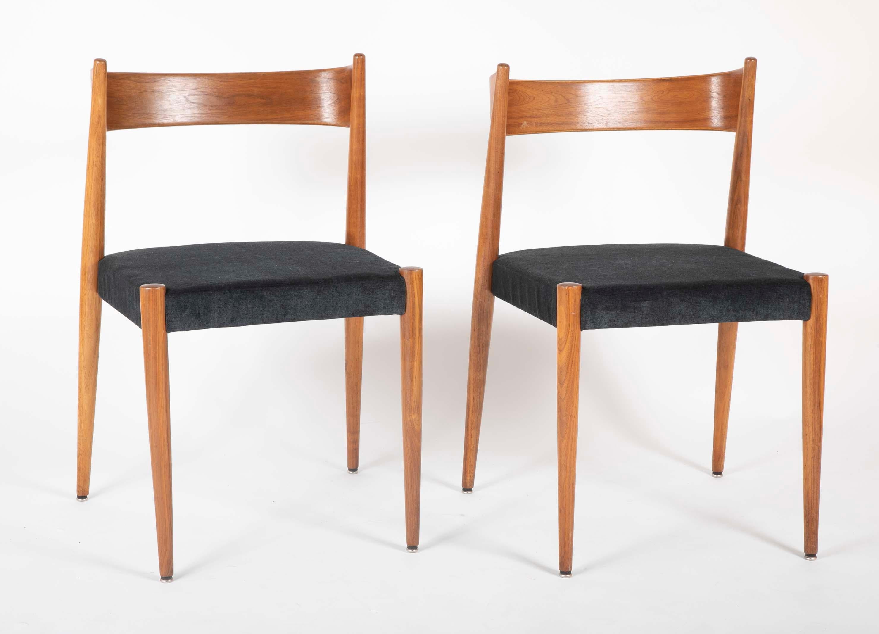 Set of Four Danish Teak Chairs In Good Condition For Sale In Stamford, CT