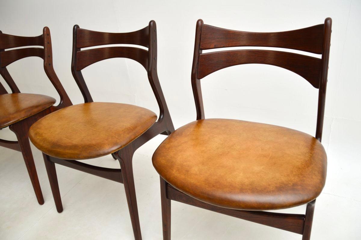 Set of Four Danish Vintage Dining Chairs by Erik Buch In Good Condition In London, GB