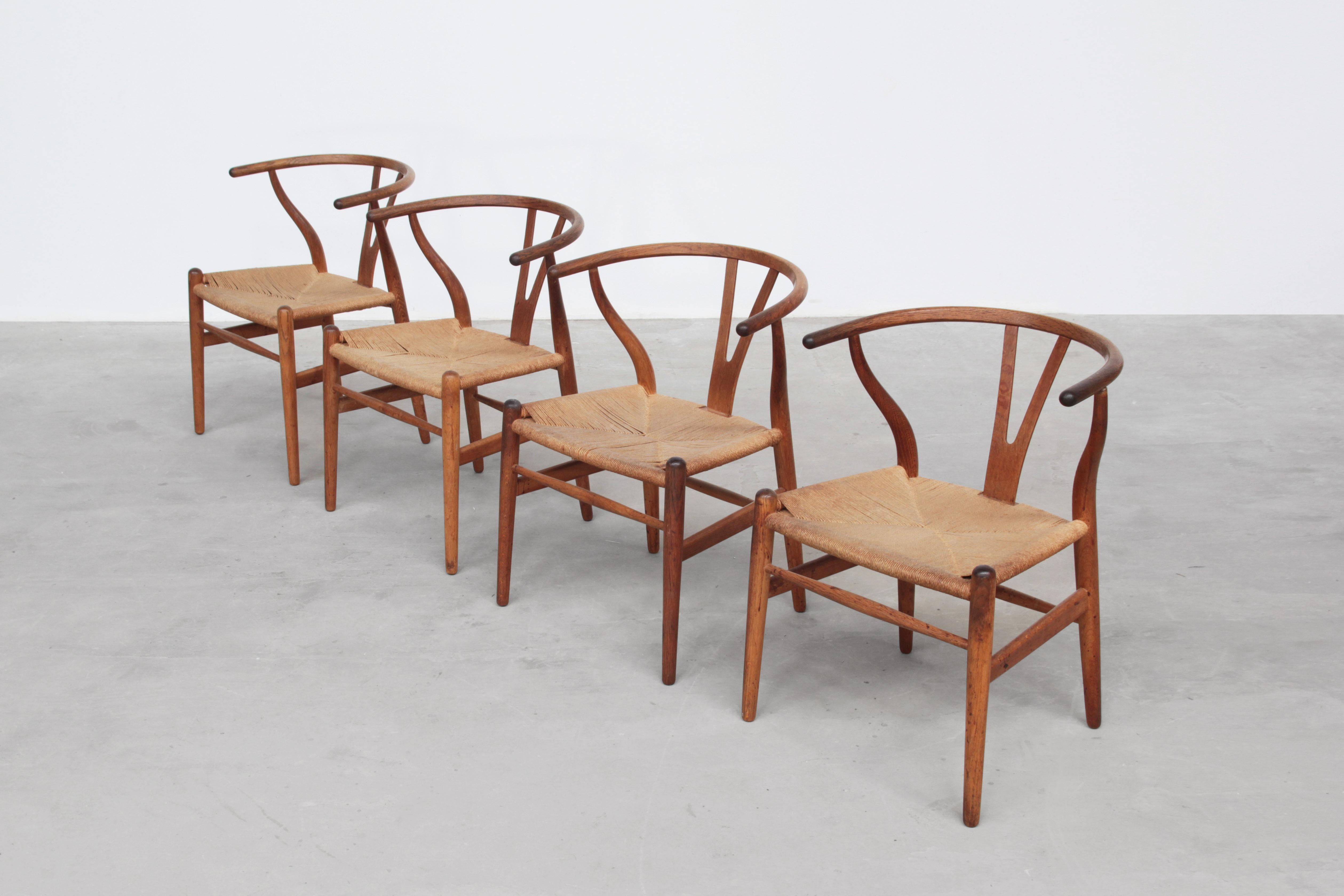 Set of Four Danish Wishbone Chairs CH 24 by Hans J. Wegner for Carl Hansen Oak 6