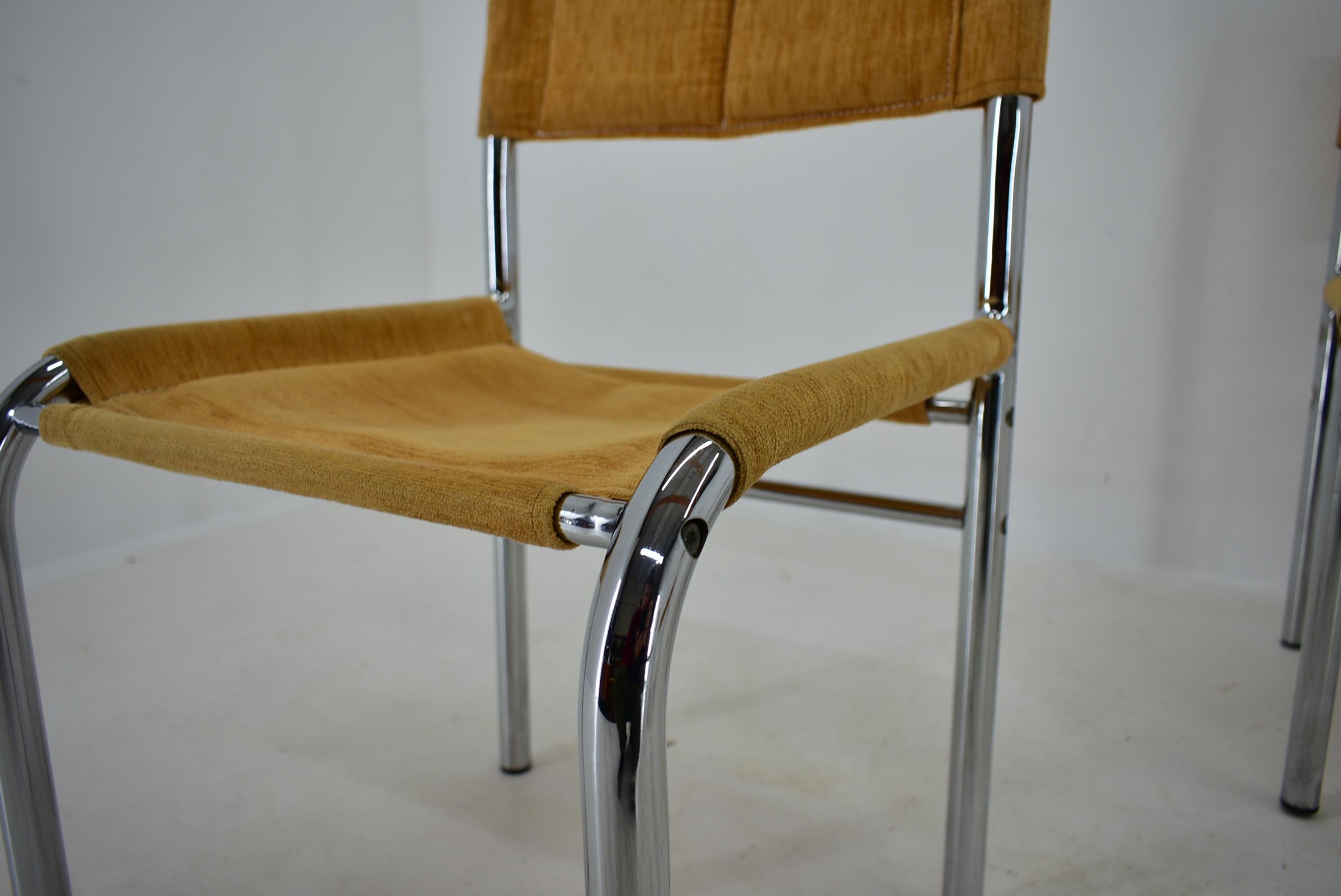 Set of Four Design Chrome Dining Chairs by Viliam Chlebo, Czechoslovakia, 1980s In Good Condition For Sale In Praha, CZ