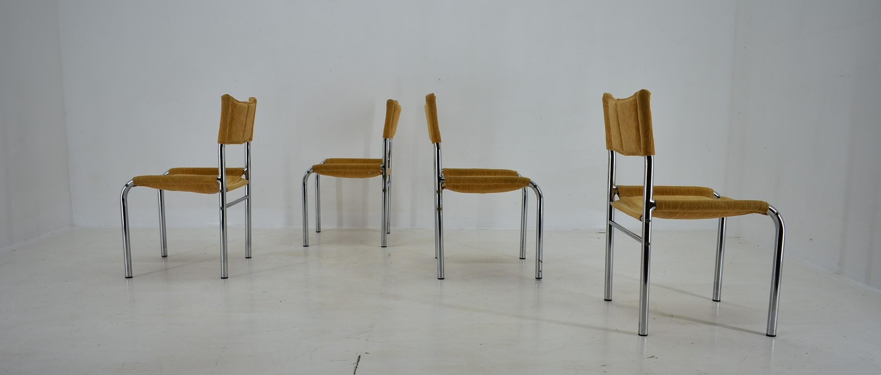 Set of Four Design Chrome Dining Chairs by Viliam Chlebo, Czechoslovakia, 1980s For Sale 1