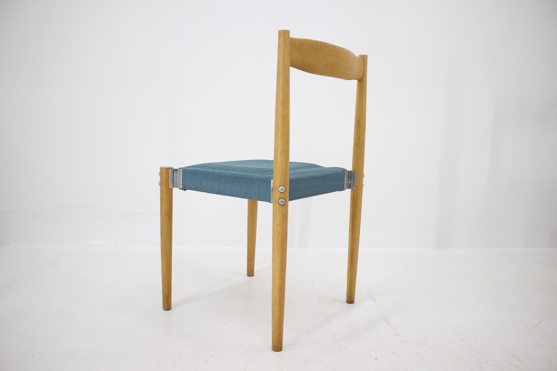 Set of Four Design Dining Chairs by Miroslav Navrátil, 1970s In Good Condition For Sale In Praha, CZ