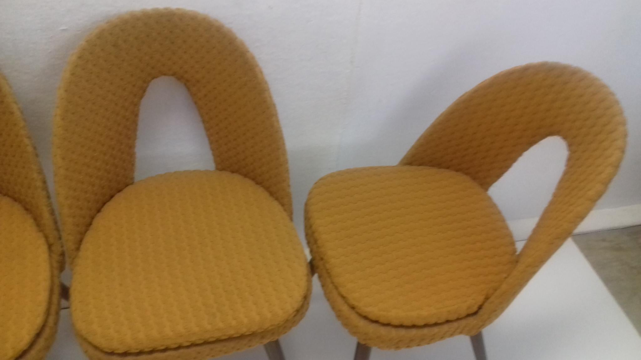 Set of Four Design Dining Chairs Designed by Antonín Šuman, 1960s In Good Condition For Sale In Praha, CZ