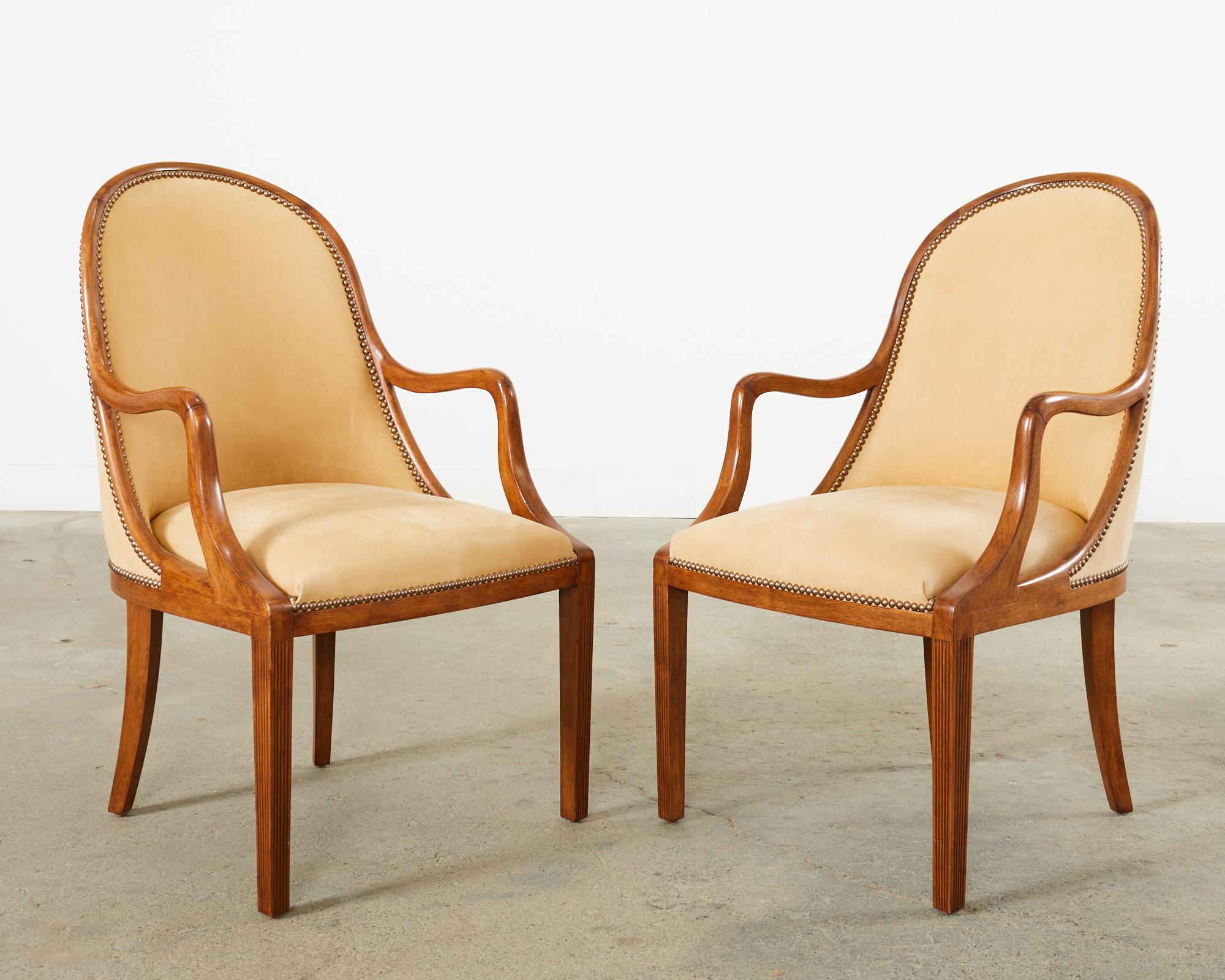 Contemporary Set of Four Dessin Fournir Plante Leather Gondola Chairs 