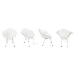 Satz von vier Diamantstühlen im Stil von Harry Bertoia, Vereinigte Staaten, ca. 1960