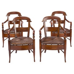 Satz von vier Dining Arm Chairs