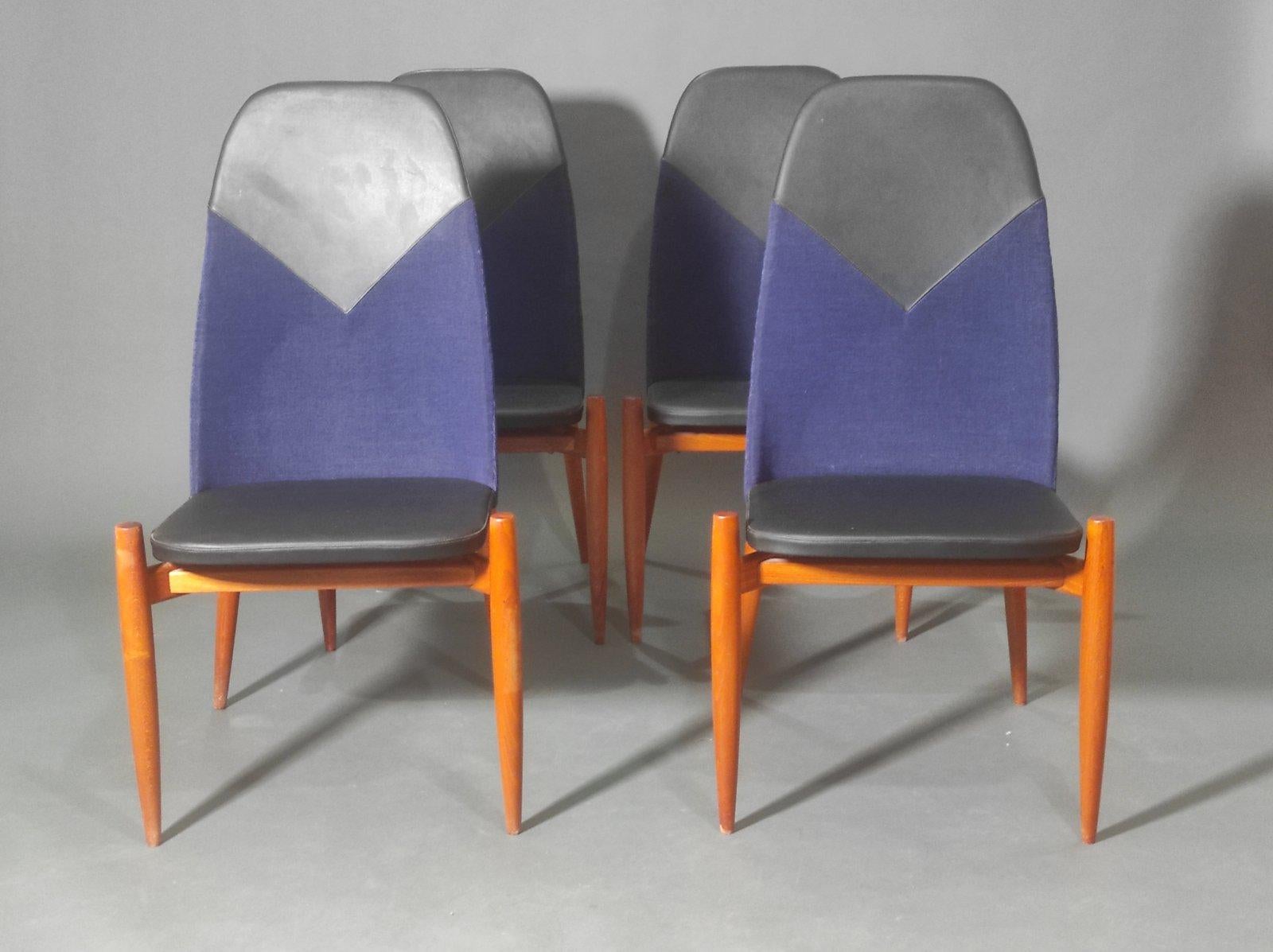 Tchèque Ensemble de quatre chaises de salle à manger par Miroslav Navratil 1960s en vente