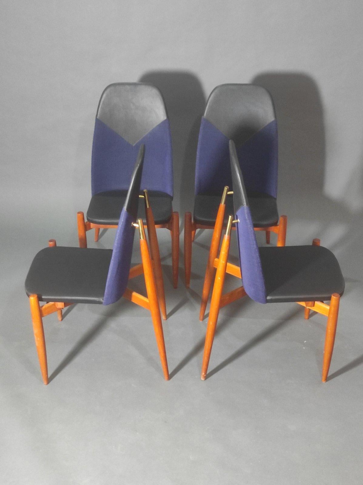 Laiton Ensemble de quatre chaises de salle à manger par Miroslav Navratil 1960s en vente