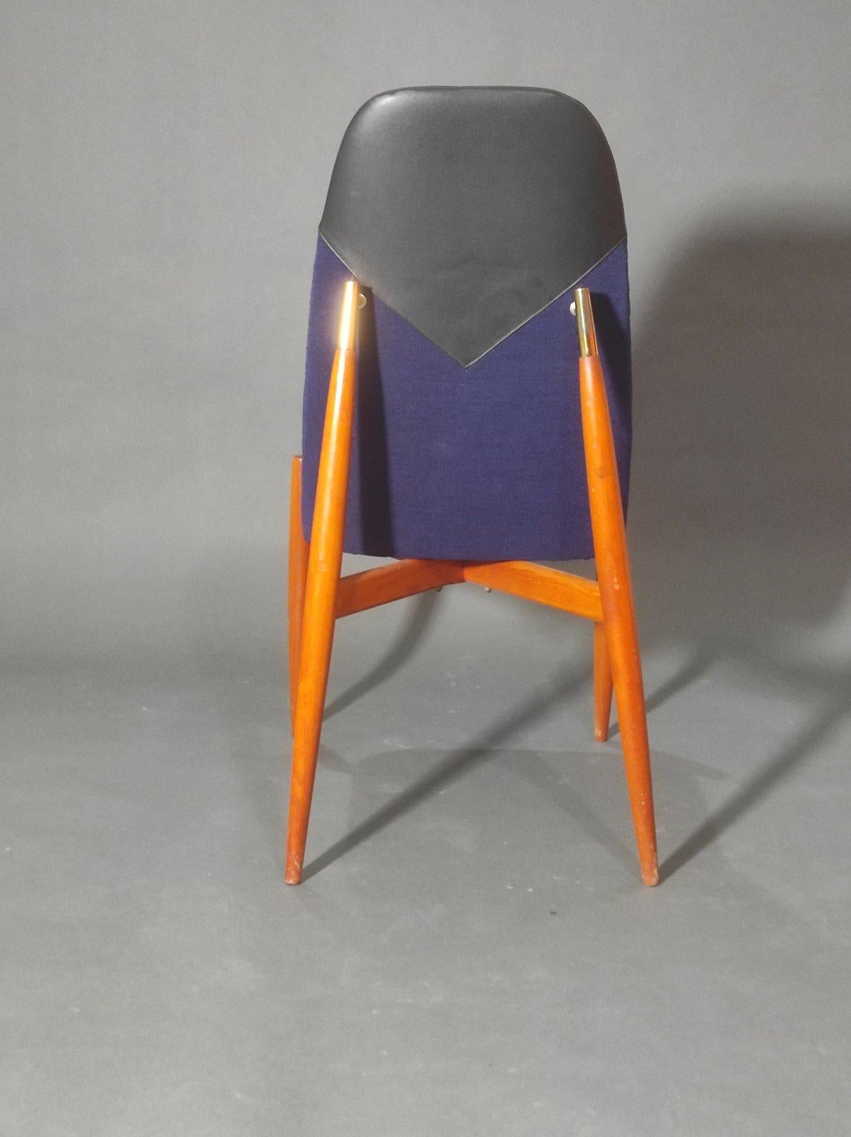 Ensemble de quatre chaises de salle à manger par Miroslav Navratil 1960s en vente 2