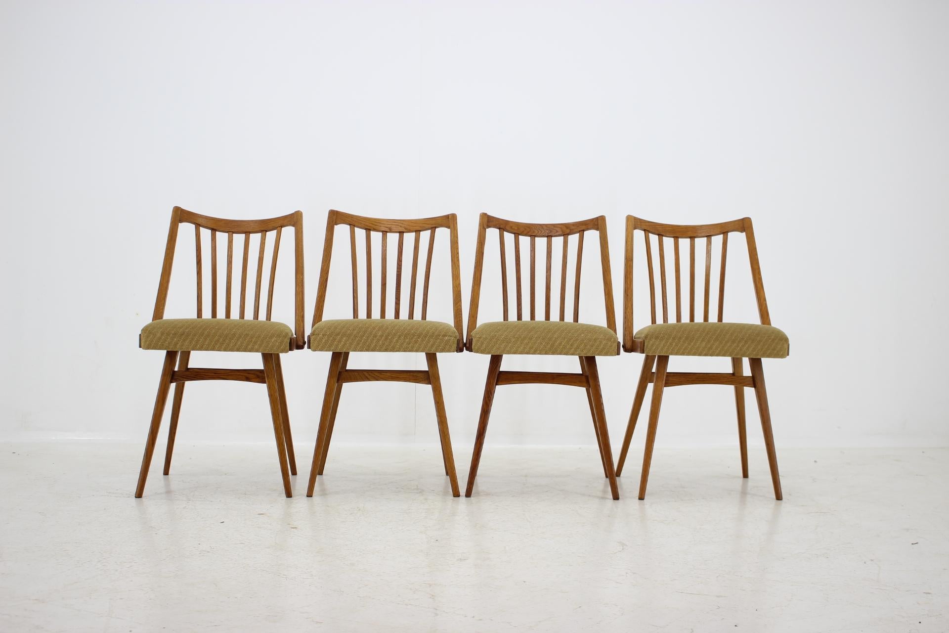 Set of Four Dining Chairs, 1965 In Good Condition In Praha, CZ