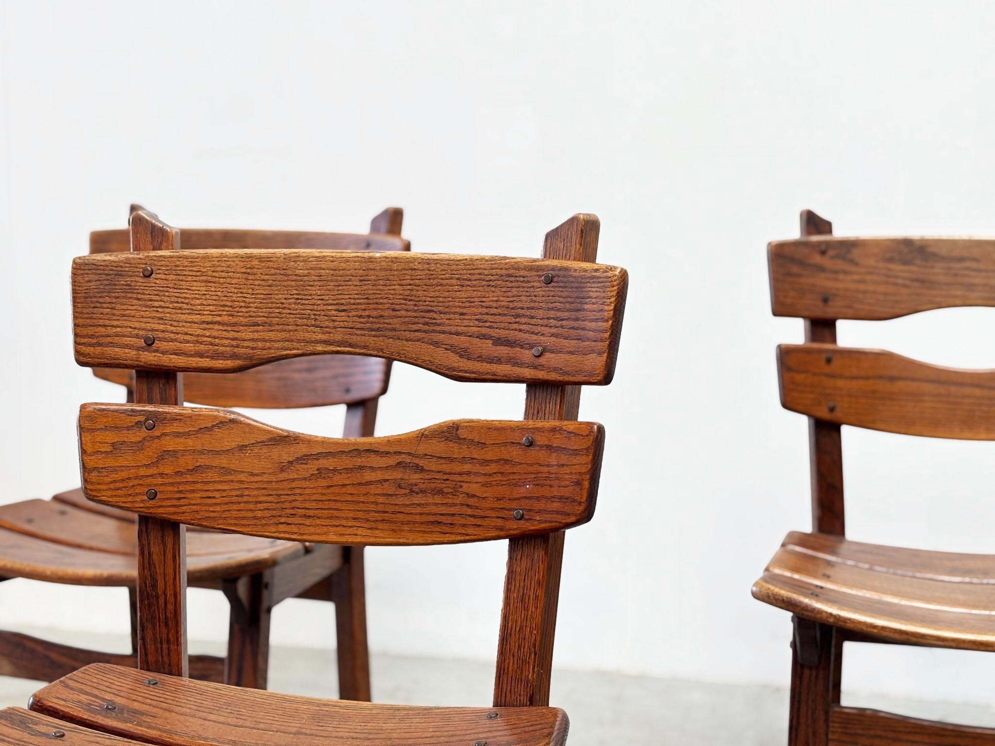 Satz von vier Esszimmerstühlen von Dittmann & co im Angebot 4