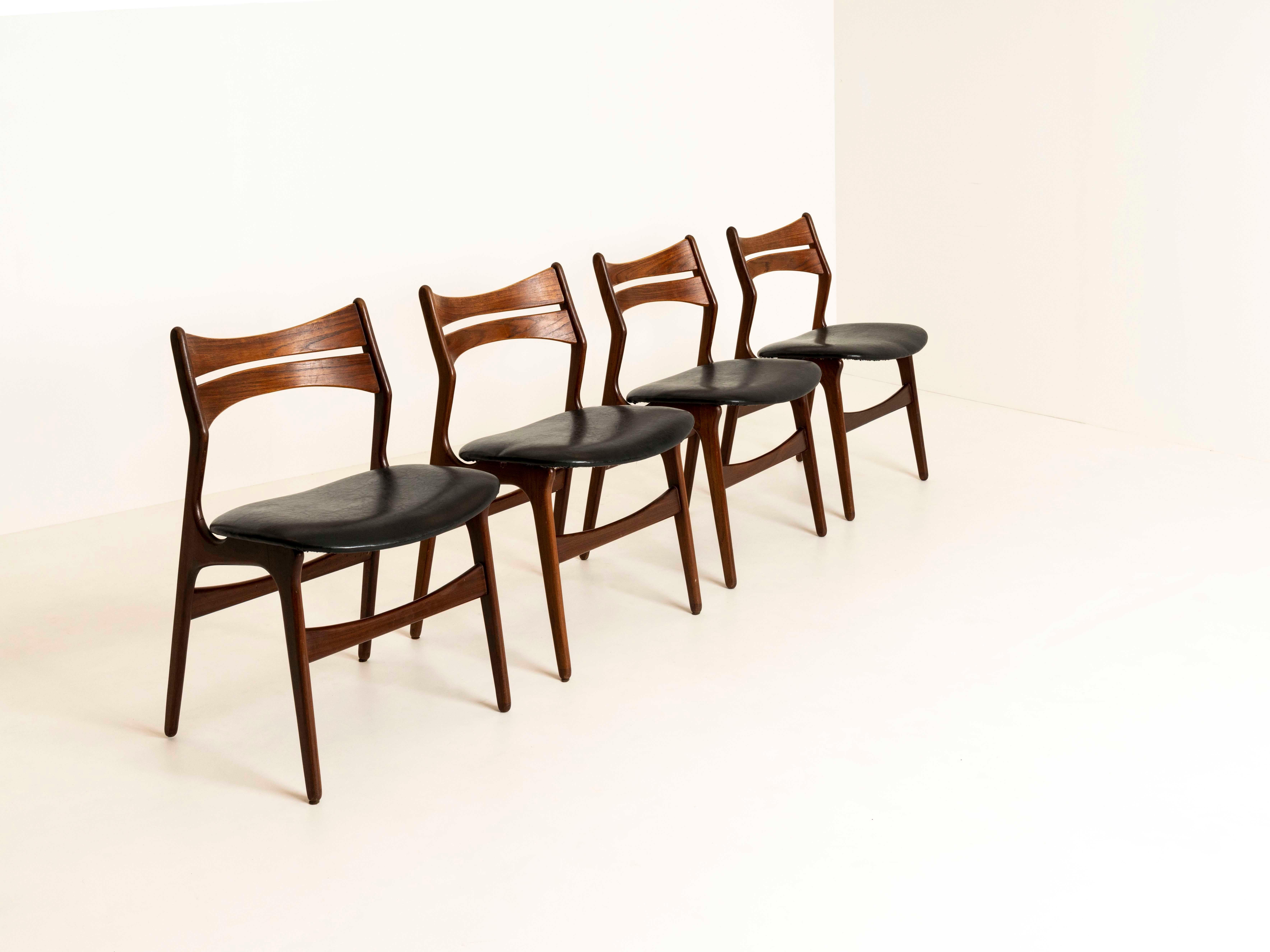 Scandinavian Modern Set of Four Dining Chairs by Erik Buch, Model 310, Denmark 1960s