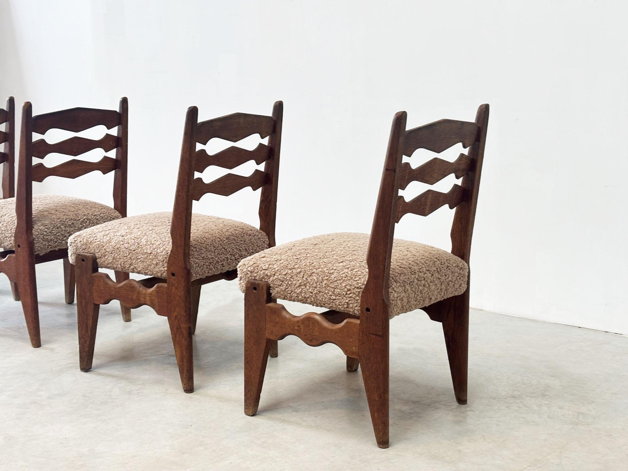 Set of four dining chairs by Guillerme & Chambron in vendita 4