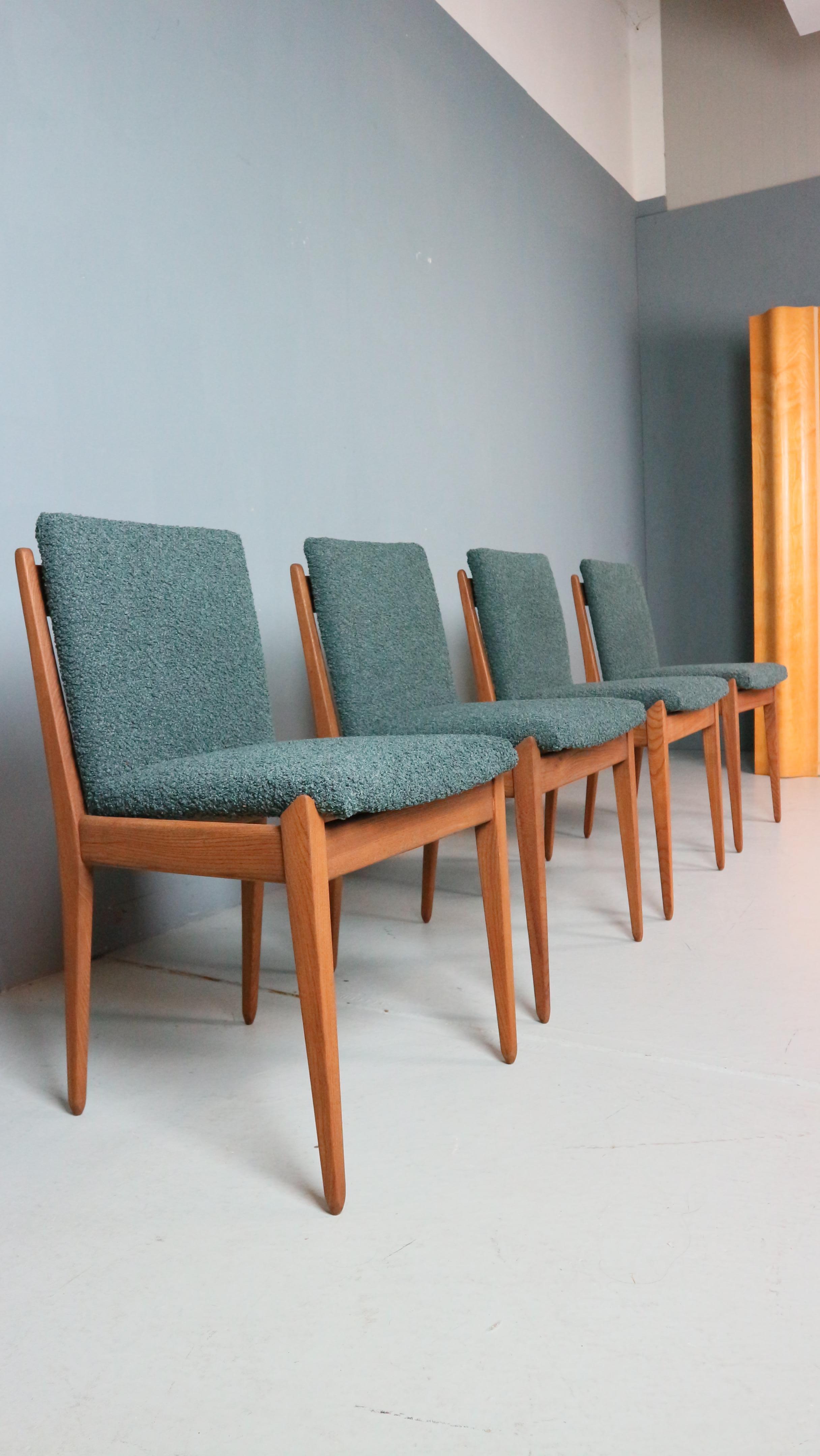 Mid-Century moderno Set di quattro sedie da pranzo di ISA Bergamo, anni '60. in vendita