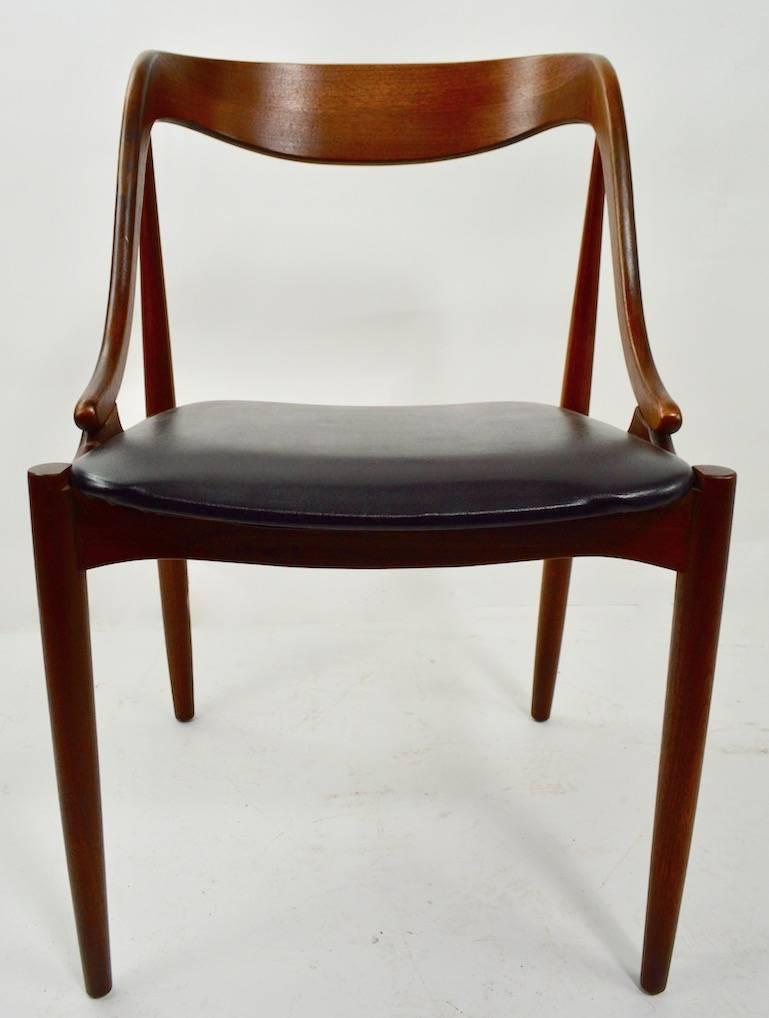 Scandinavian Modern Set of Four Dining Chairs by Johannes Andersen for Richbilt Mfg. Co