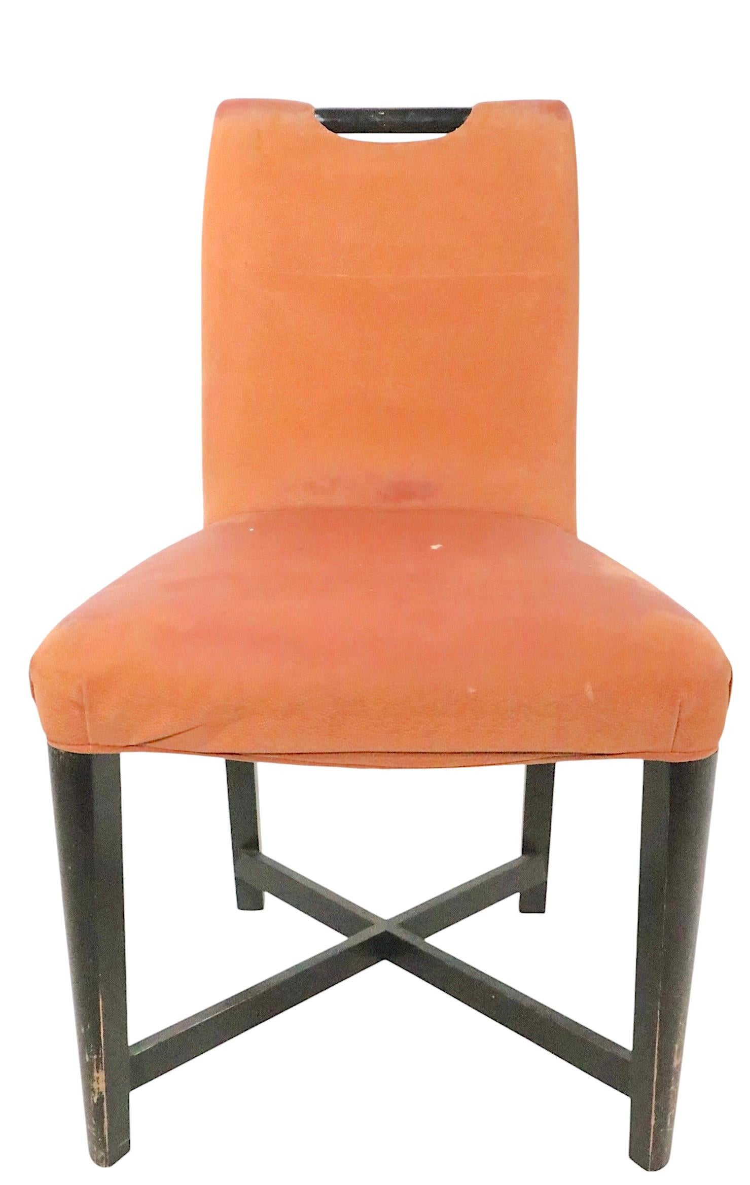 Satz von vier Esszimmerstühlen von John Hutton für Donghia (Polster) im Angebot