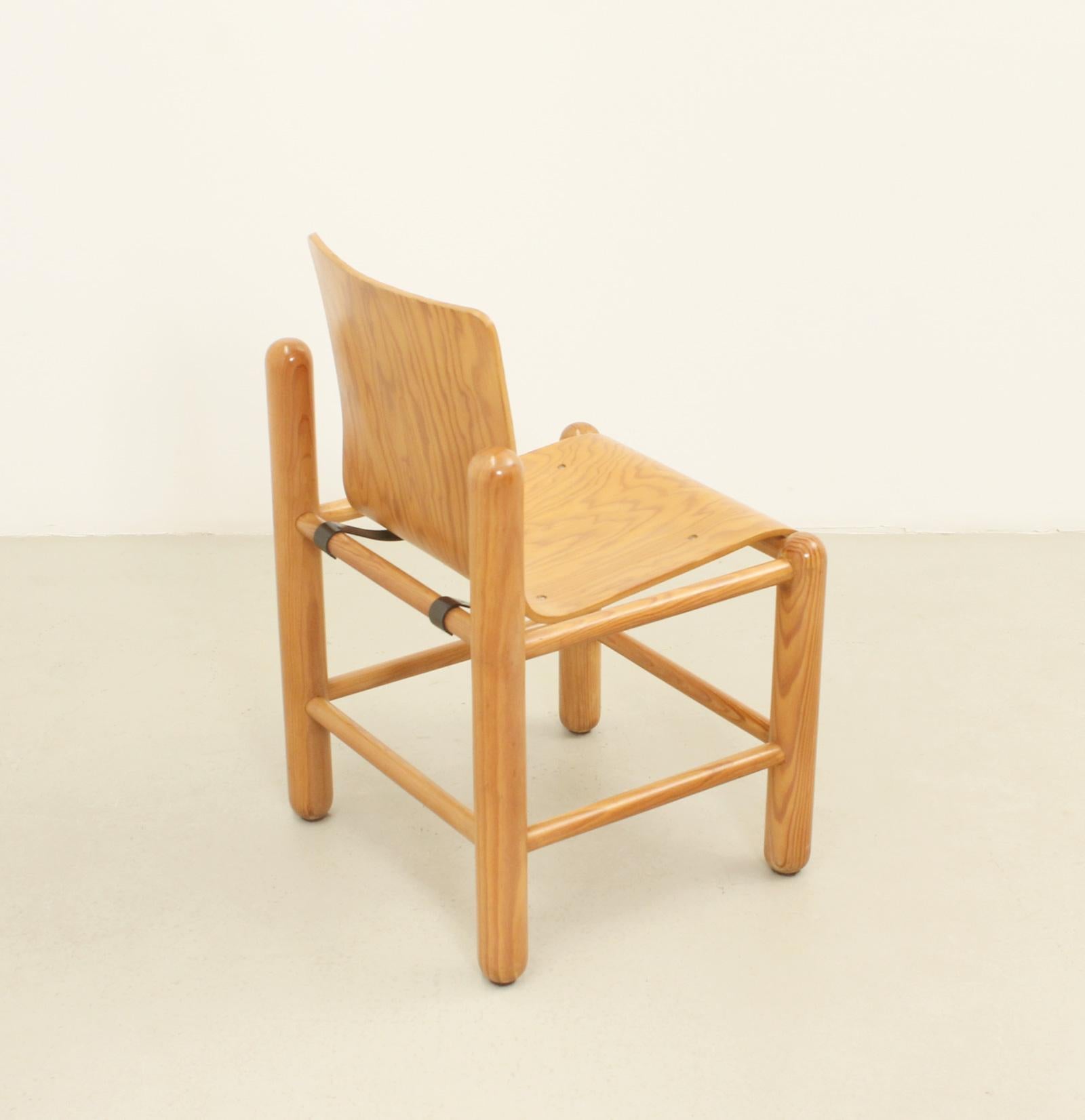 Set of Four Dining Chairs by Knud Friis & Elmar Moltke Nielsen, Denmark, 1970's For Sale 6