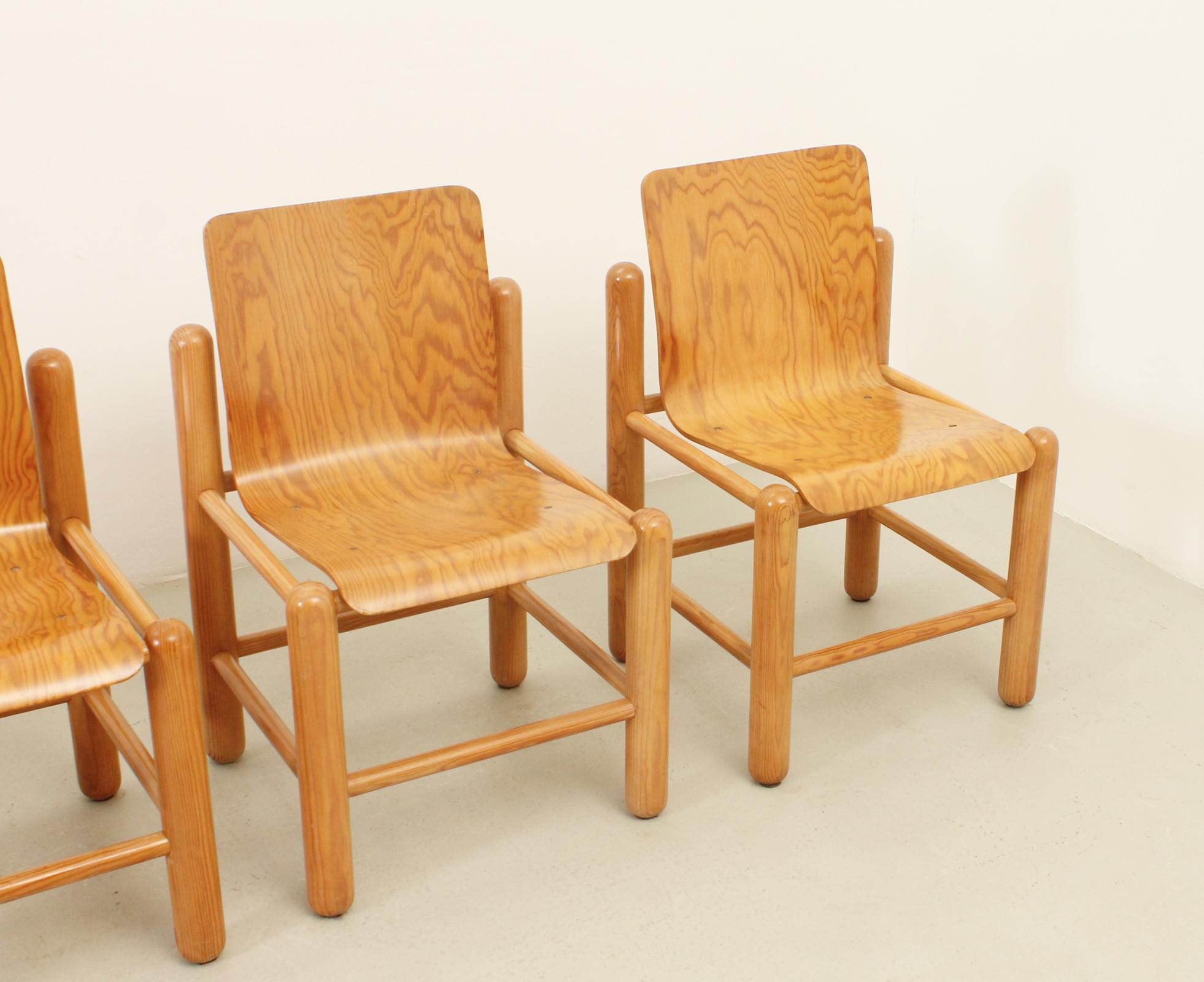 Brutalist Set of Four Dining Chairs by Knud Friis & Elmar Moltke Nielsen, Denmark, 1970's For Sale