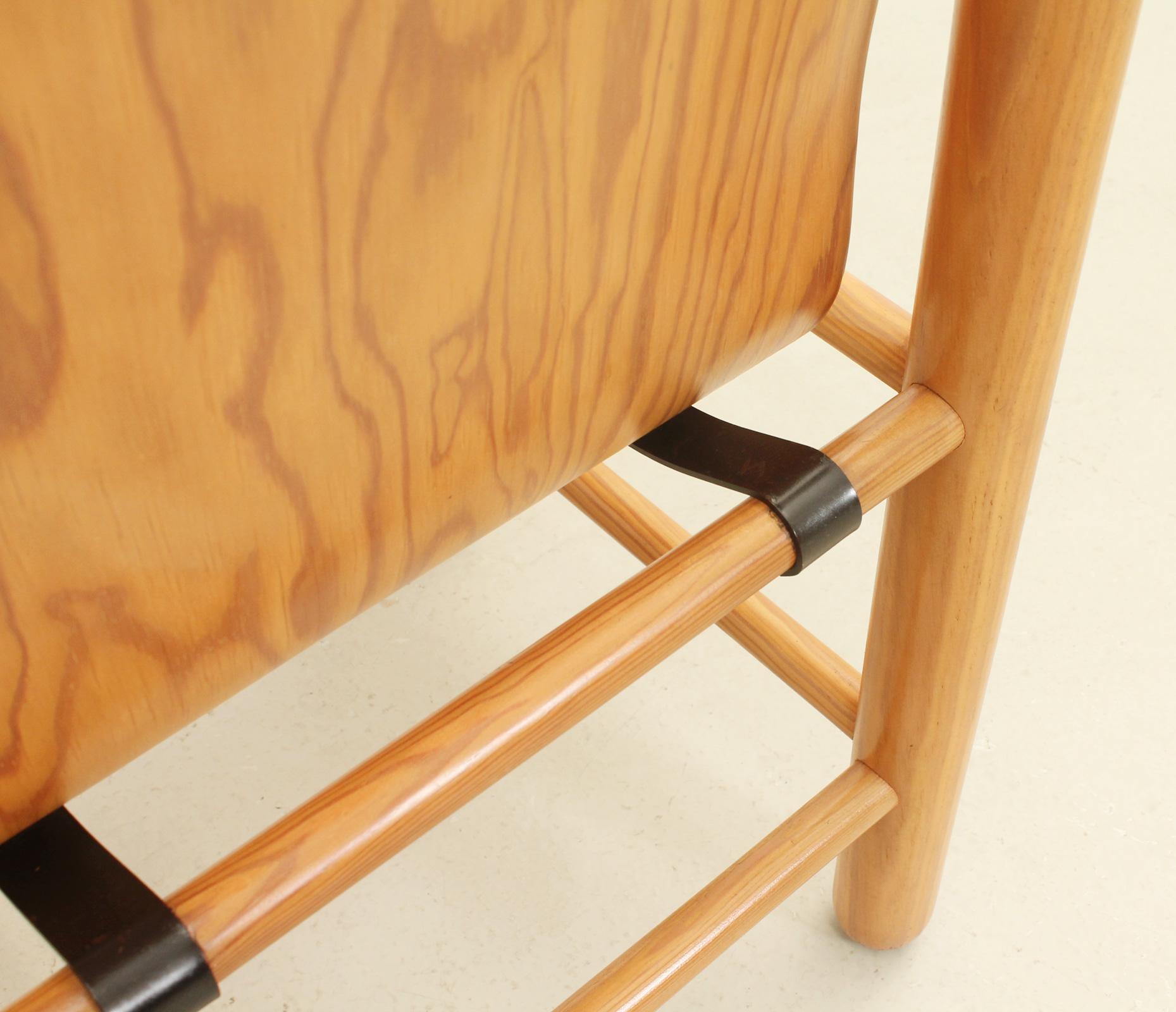 Set of Four Dining Chairs by Knud Friis & Elmar Moltke Nielsen, Denmark, 1970's For Sale 1