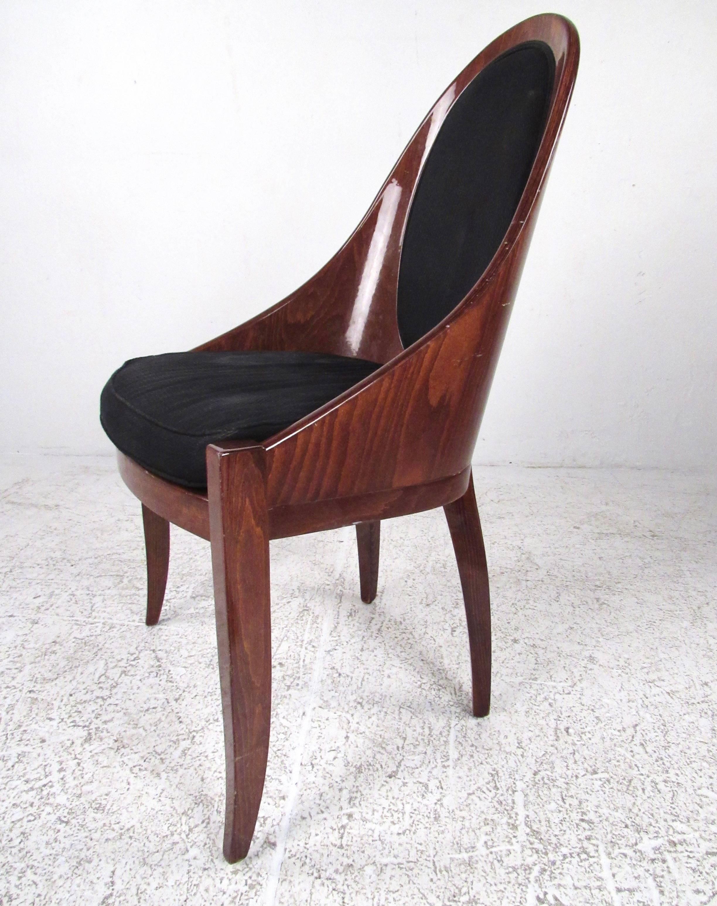 Juego de cuatro sillas de comedor de Pietro Costantini finales del siglo XX en venta