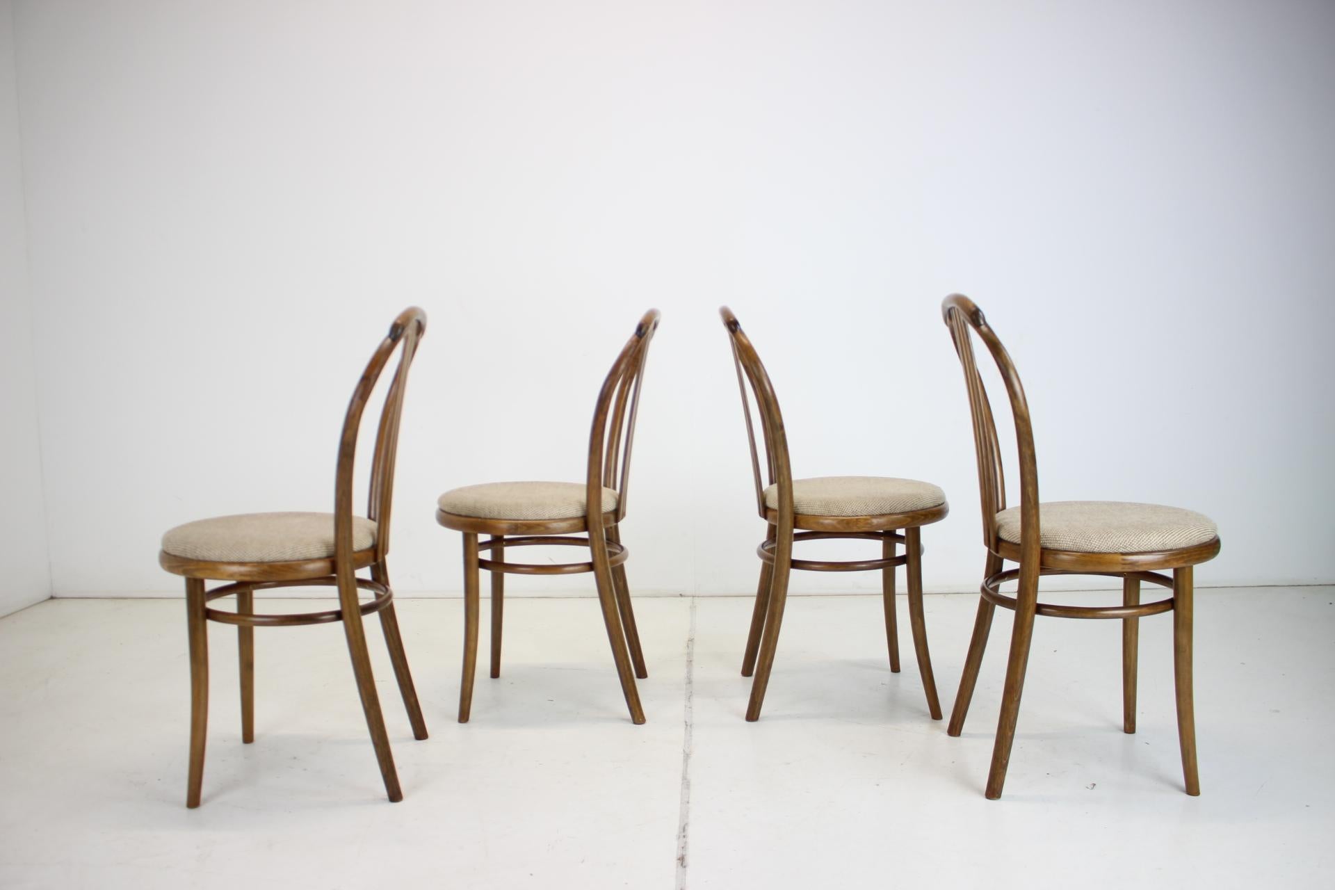 Mid-Century Modern Set of Four Dining Chairs by TON, 1994 For Sale