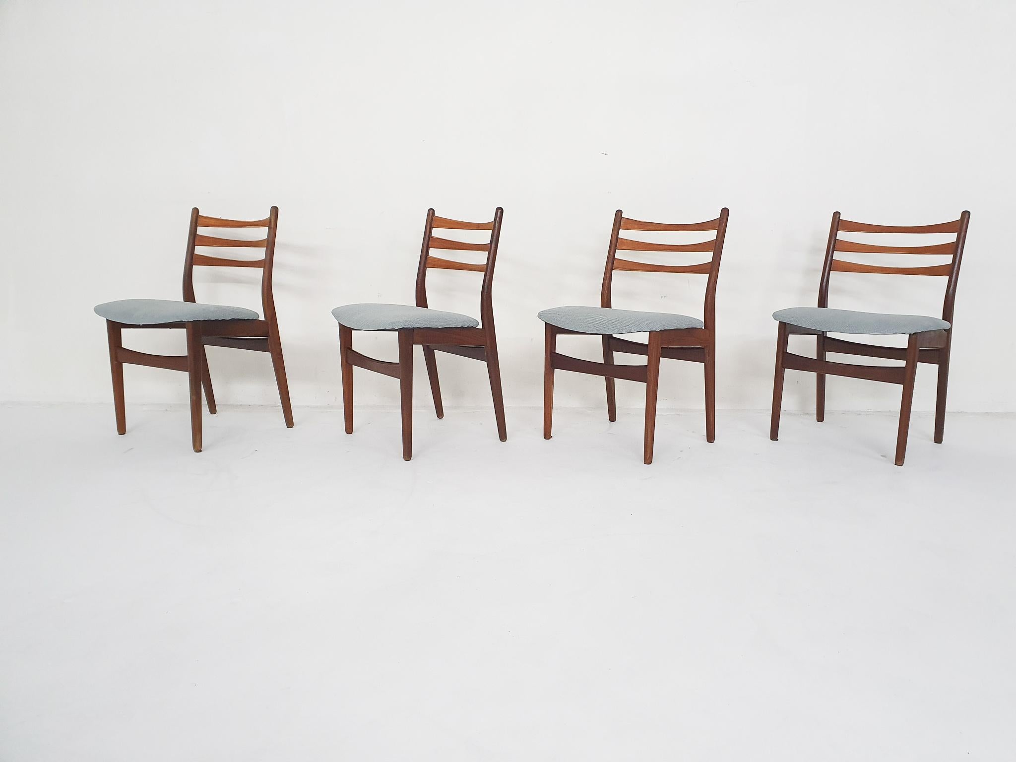 Dutch Set of four dining chairs by Topform, The Netherlands 1960's For Sale