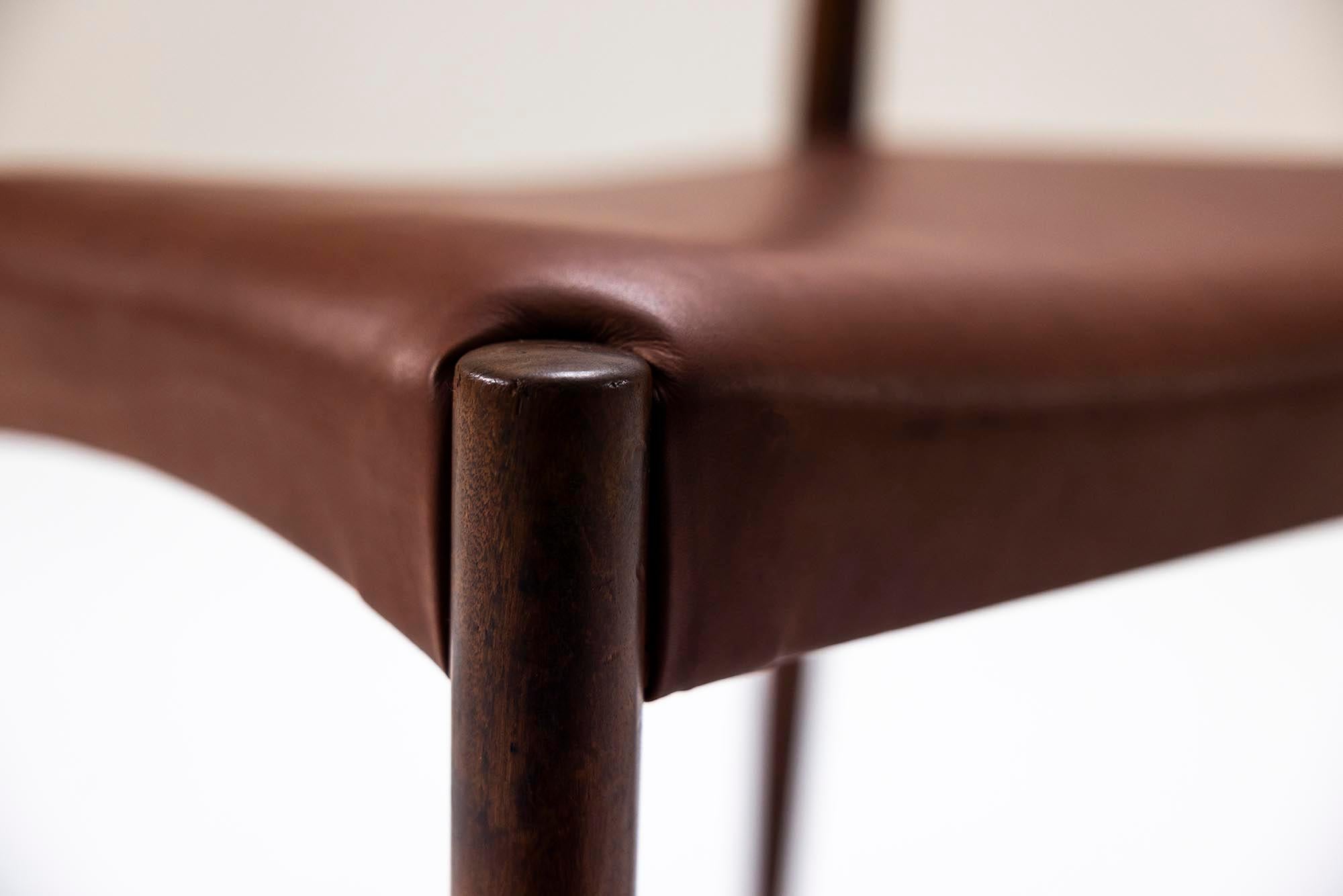 Juego de cuatro sillas de comedor de Vamo Sønderborg, Dinamarca Años 60 Cuero en venta
