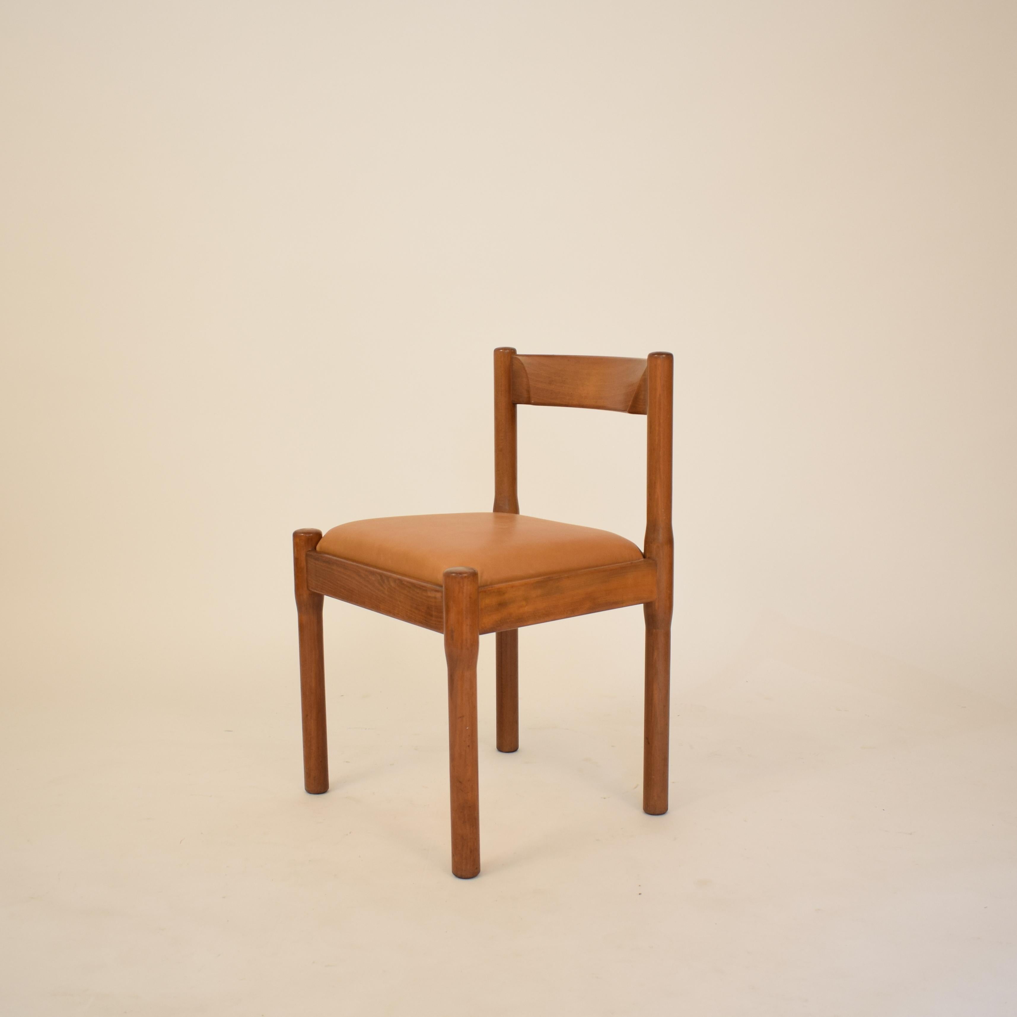 Mid-Century Modern Set of Four Mid-Century Dining Chairs Carimate by Vico Magistretti for Cassina
