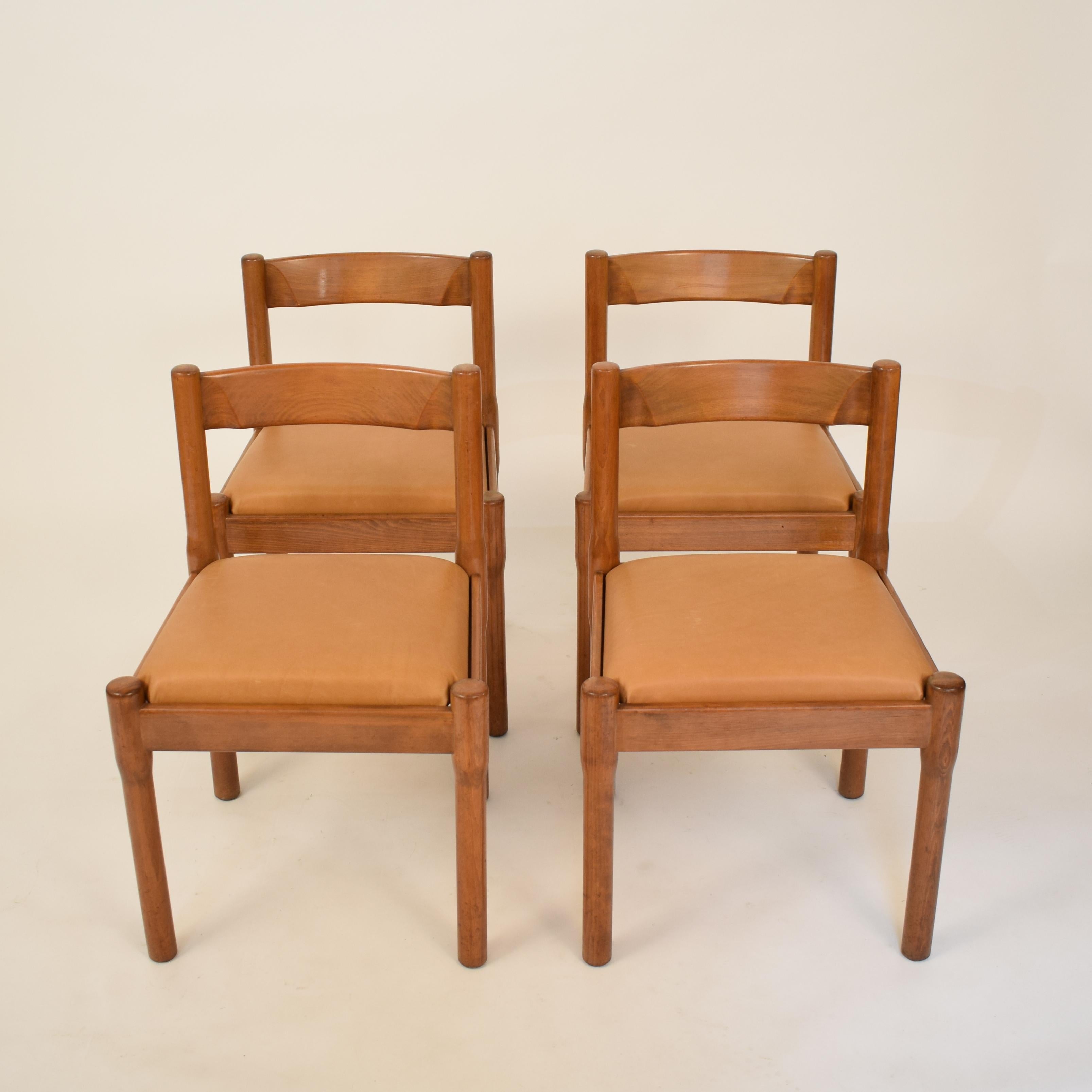 Italian Set of Four Mid-Century Dining Chairs Carimate by Vico Magistretti for Cassina