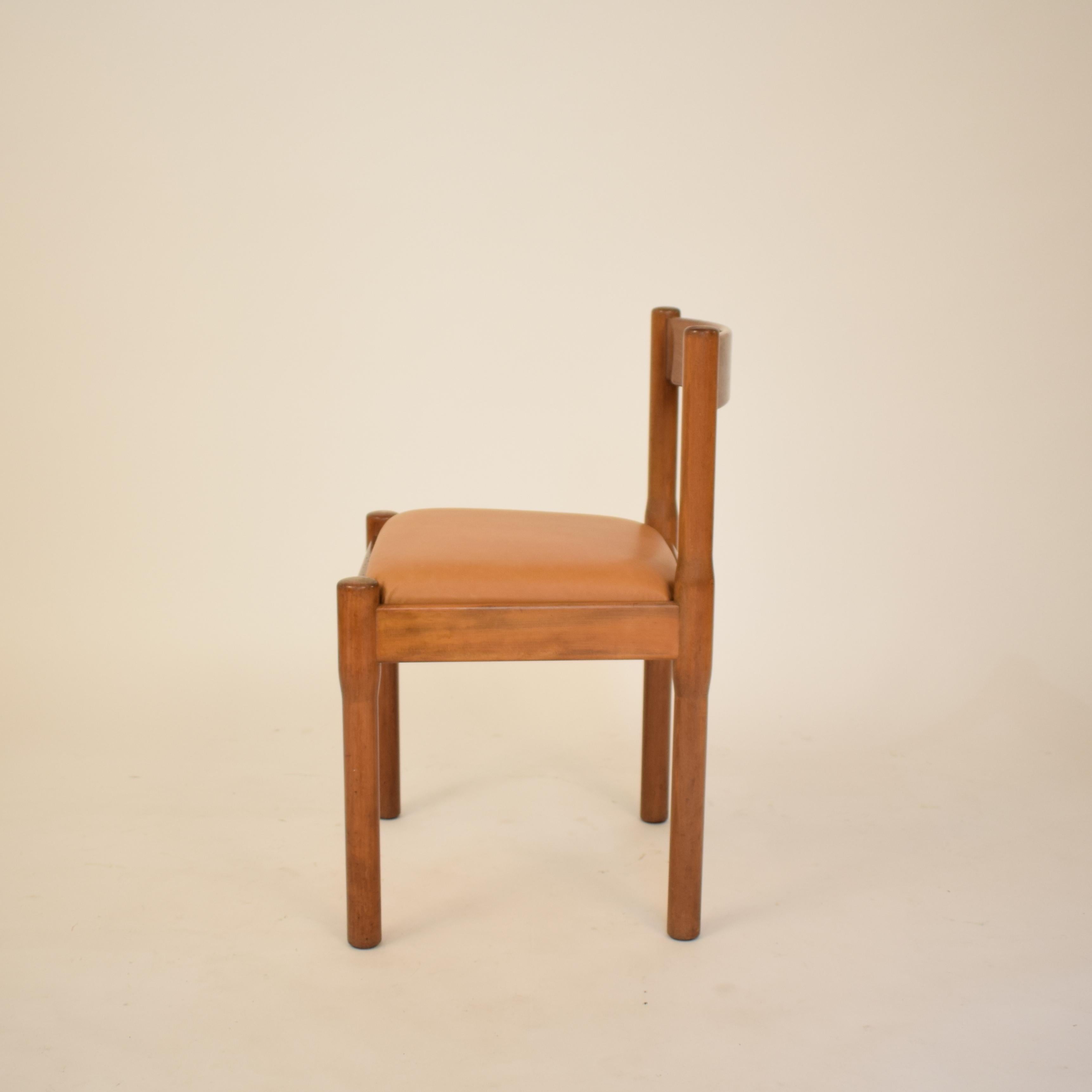 Set of Four Mid-Century Dining Chairs Carimate by Vico Magistretti for Cassina 3
