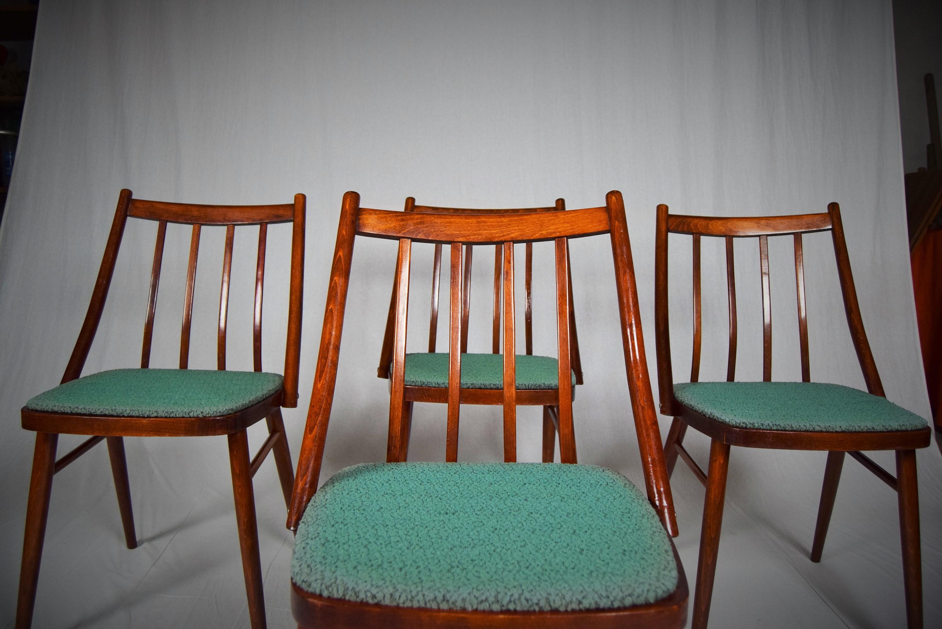 Mid-Century Modern Set of Four Dining Chairs Designed by Antonín Šuman, 1966s