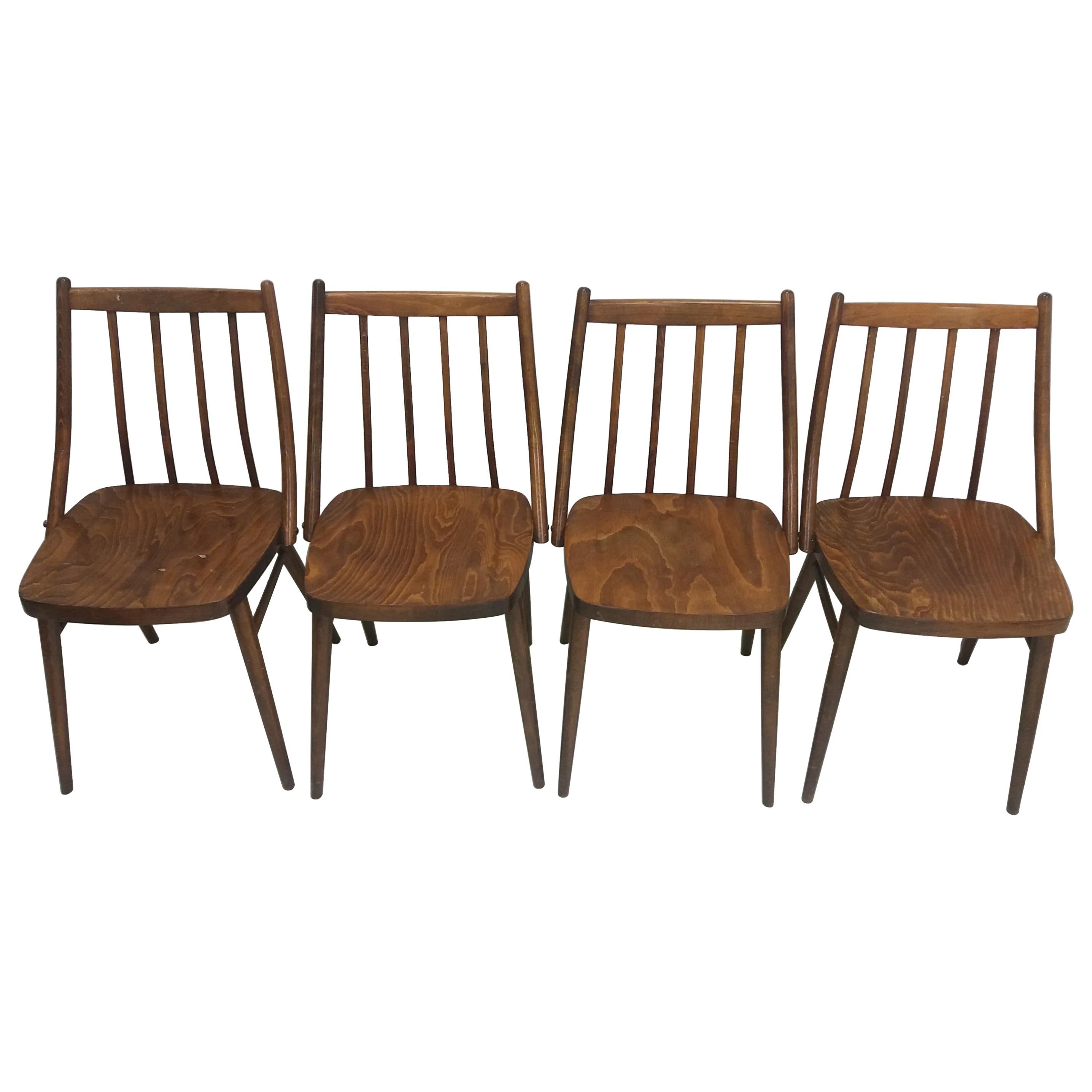 Ensemble de quatre chaises à manger Conçu par Antonín Šuman:: années 1966 en vente