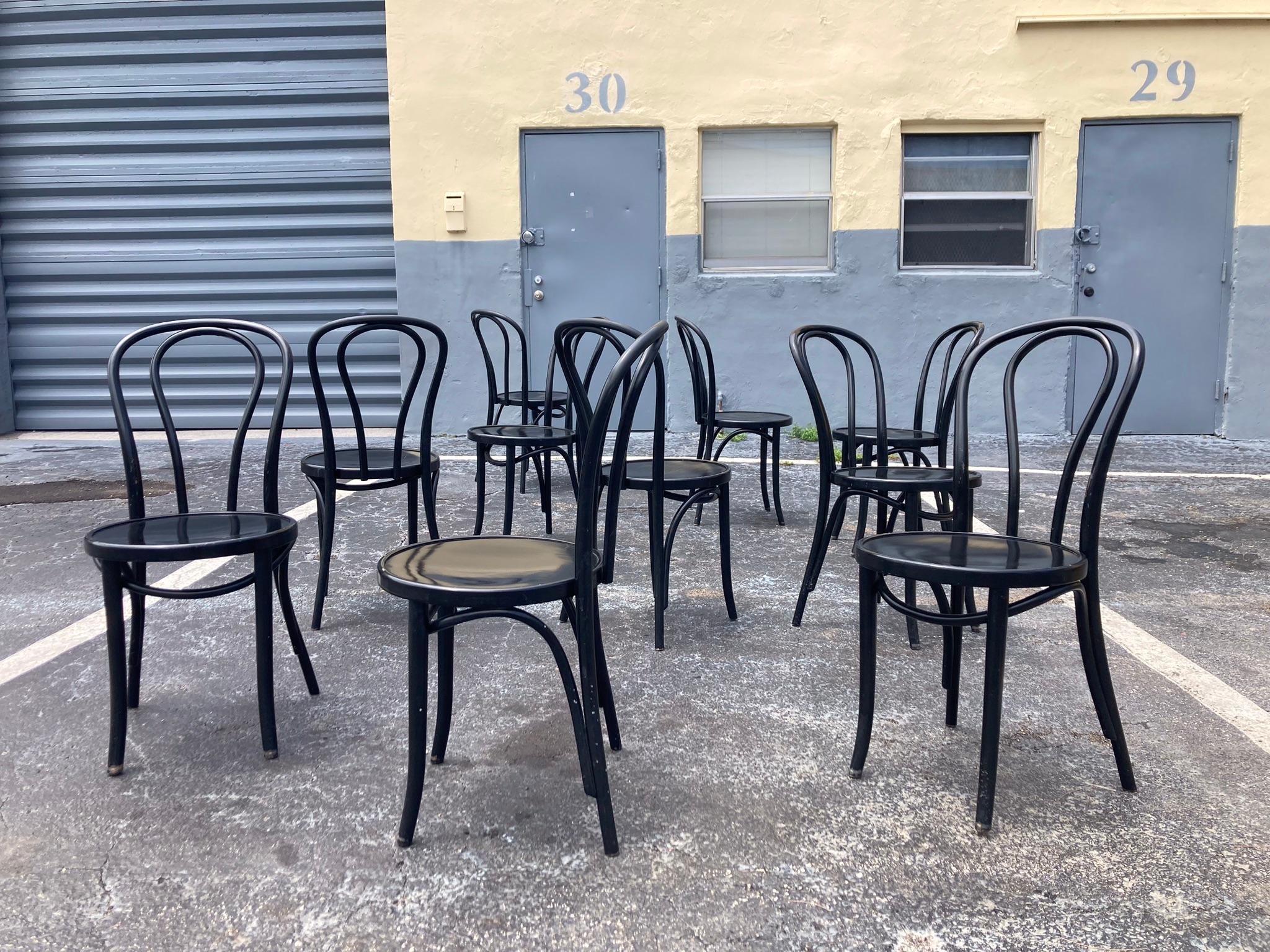 Set of Four Dining Chairs Designed by Michael Thonet No.18, Bentwood In Good Condition In Miami, FL