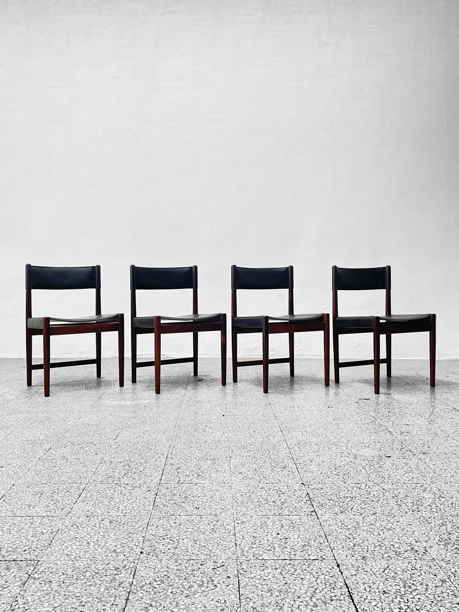 Mid-Century Modern Set of Four Dining Chairs in Black Leather by Kurt Østervig for Sibast, 1960s For Sale